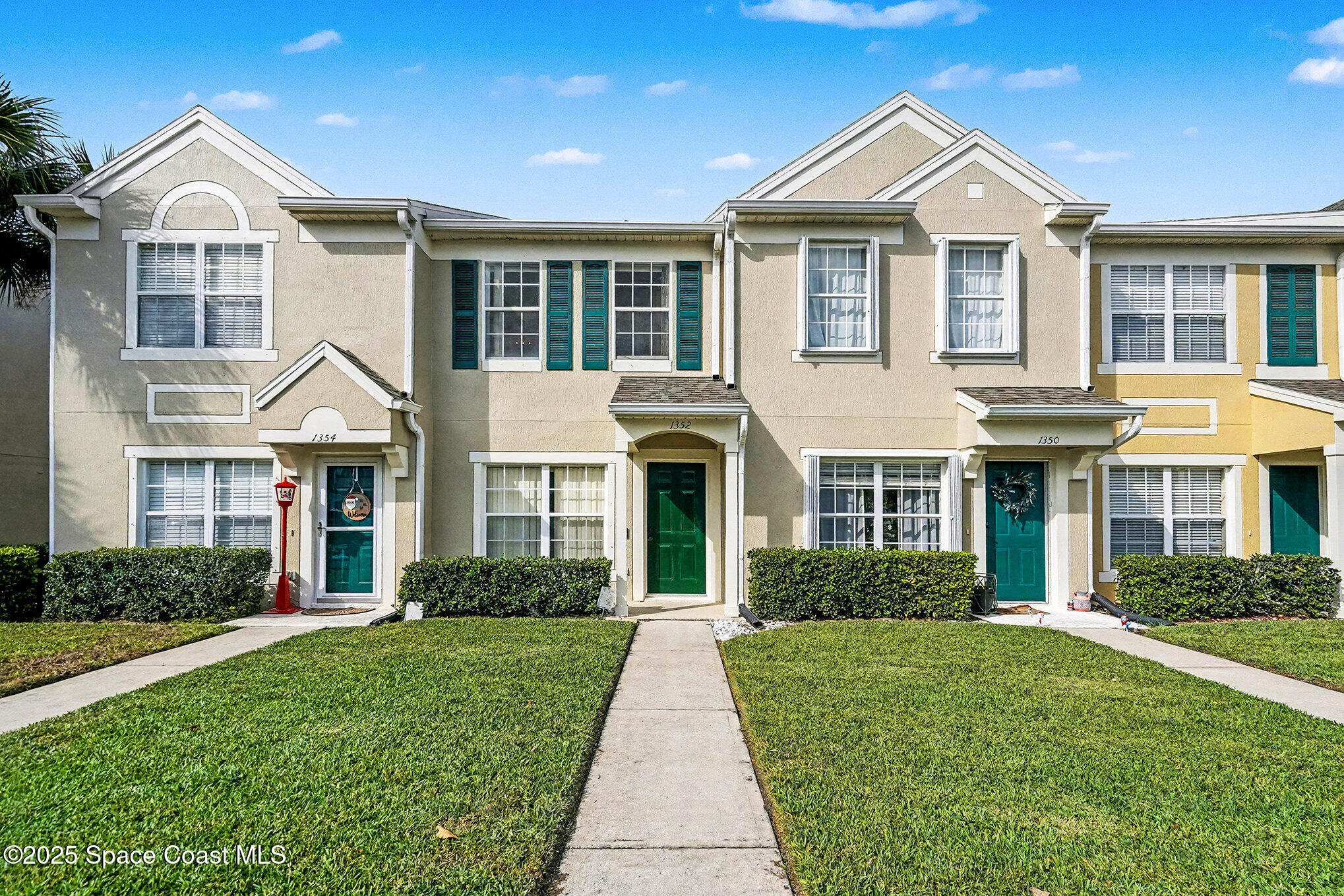1352 Hampton Park Lane — photo