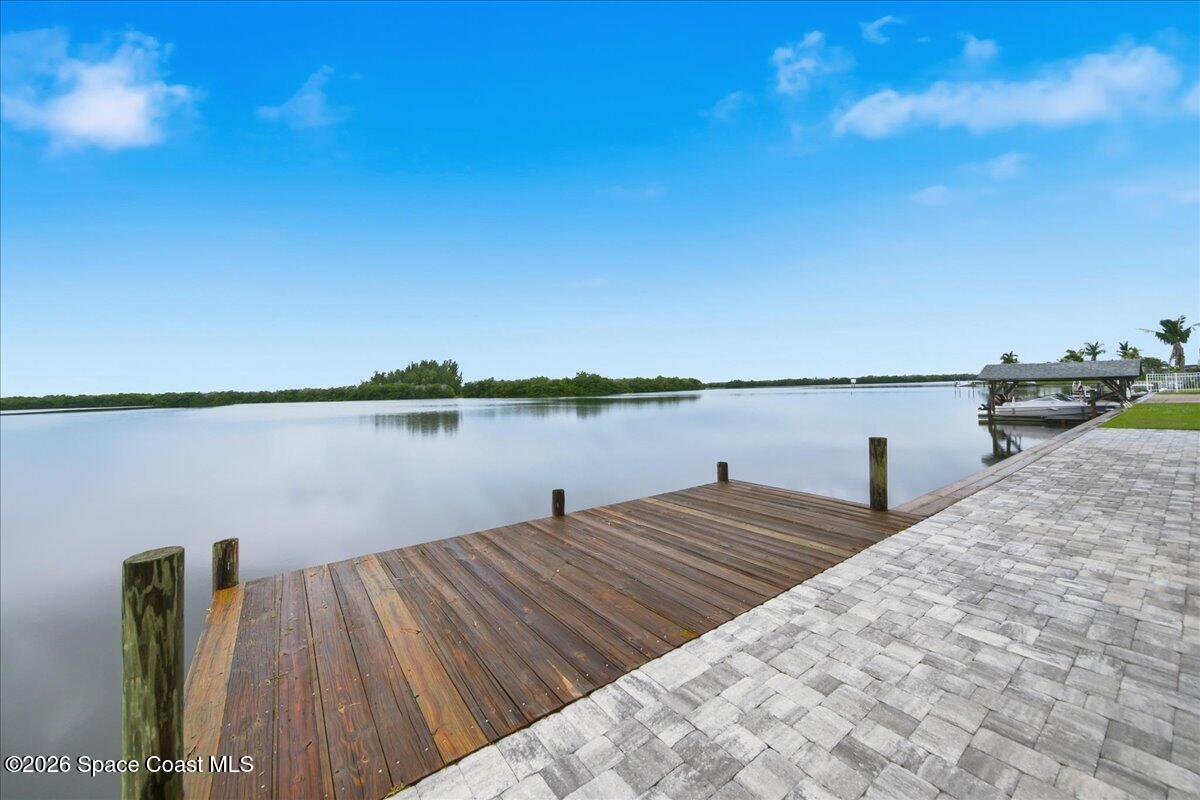 415 Island Drive — photo