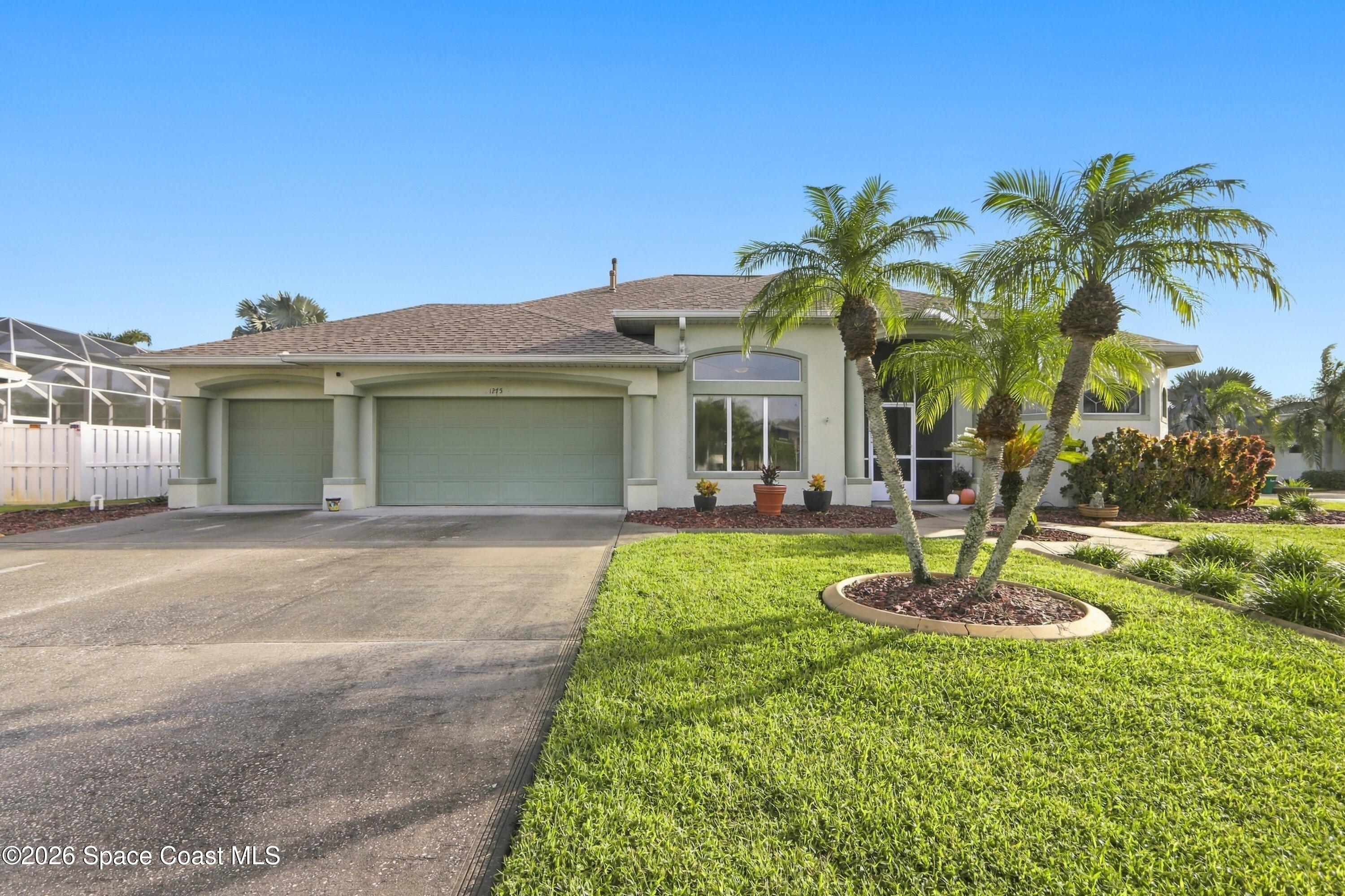 1275 Starling Way — photo