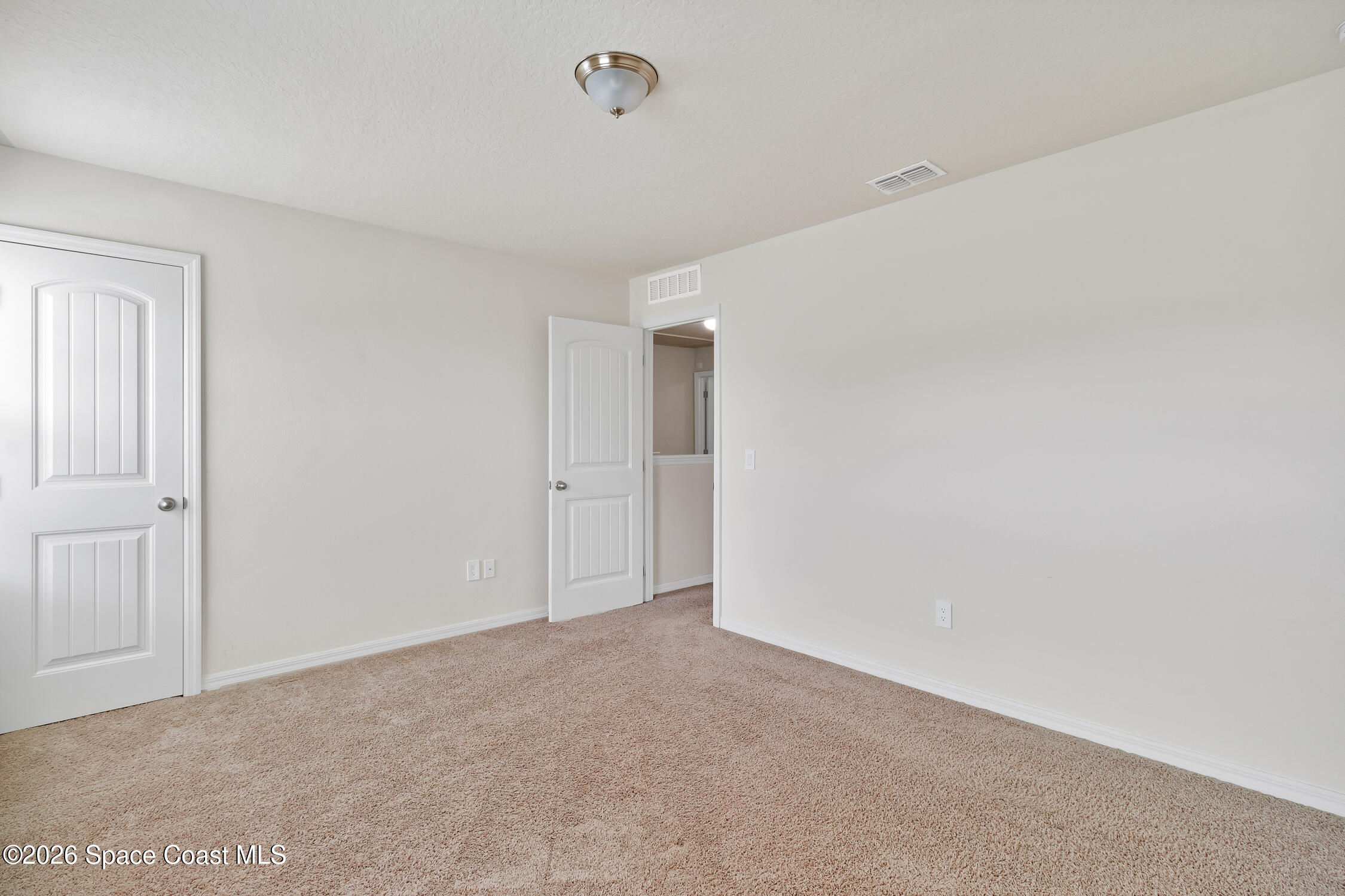 986 Aurelia Avenue SE — photo