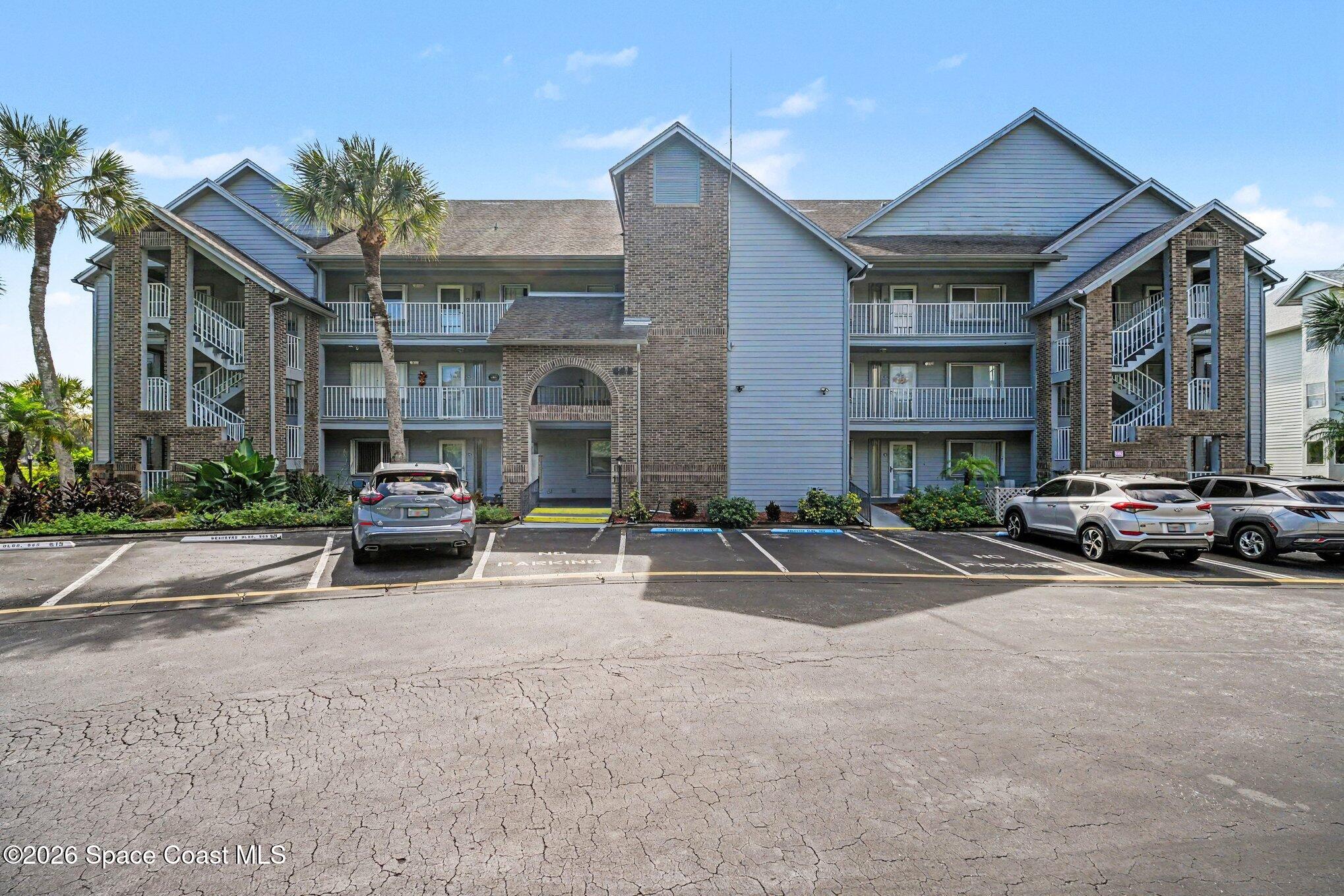 565 Shadow Wood Lane Unit 324 — photo