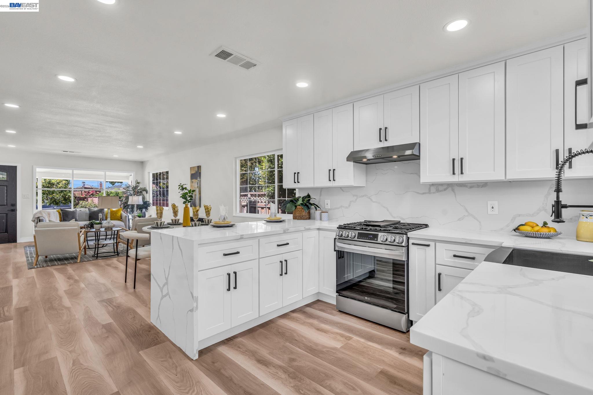 4708 Portola Dr — photo