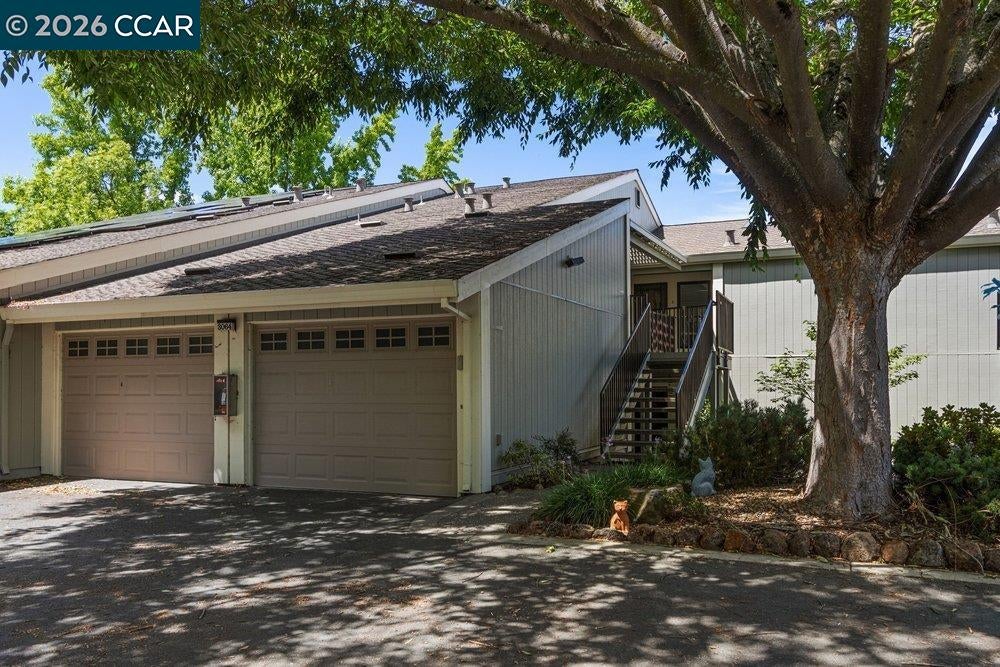 3064 Rossmoor Parkway — photo
