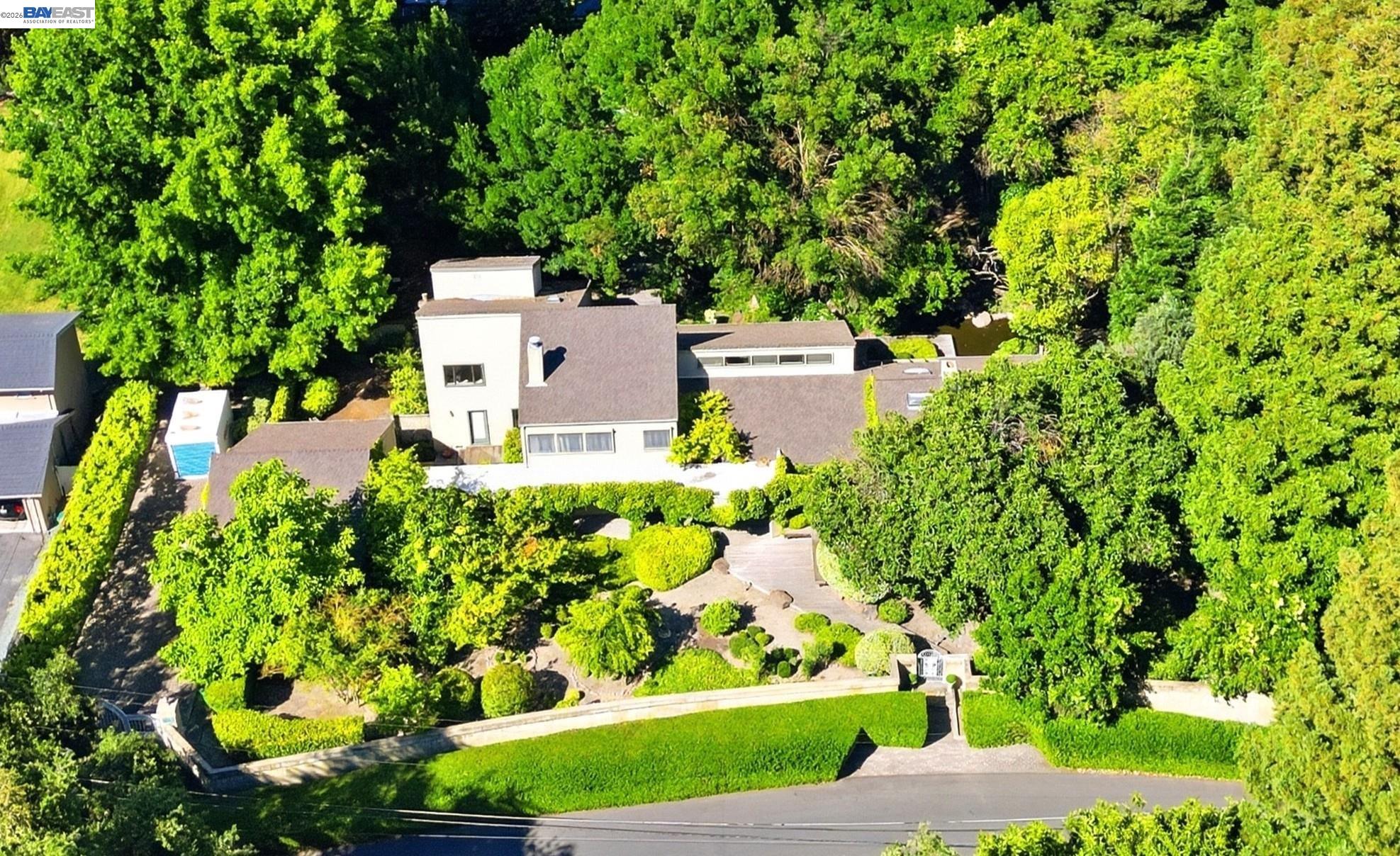 9368 Oakwilde Ave — photo