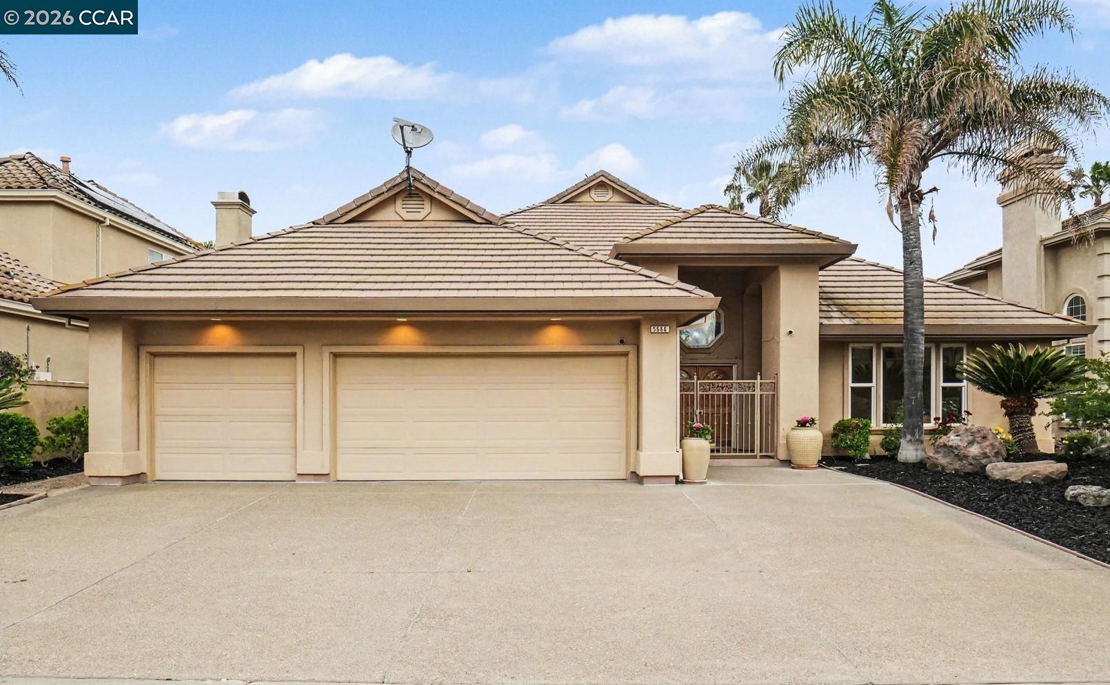 5666 Oakmont Ct — photo