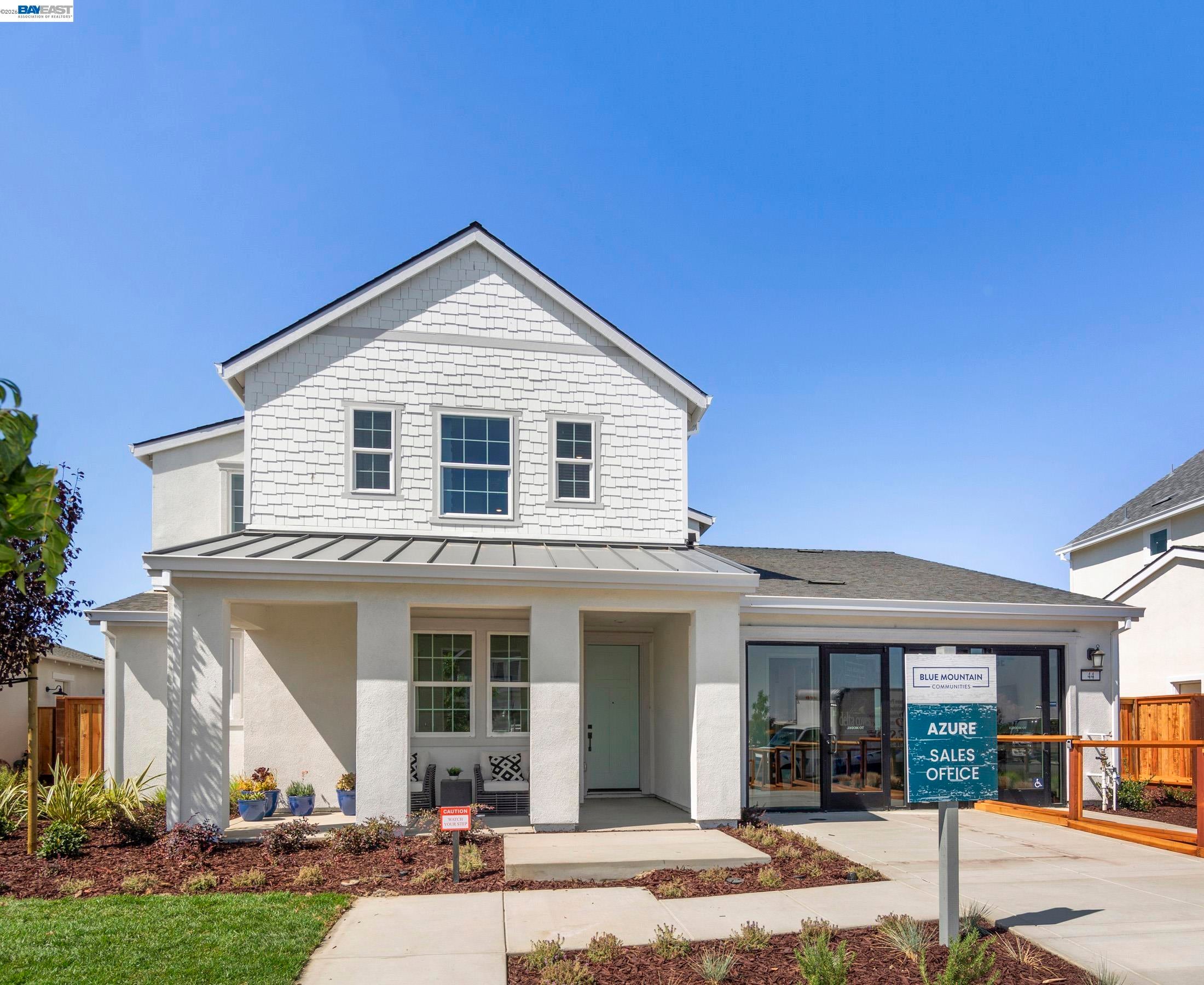 16 Grey Whale Place — photo