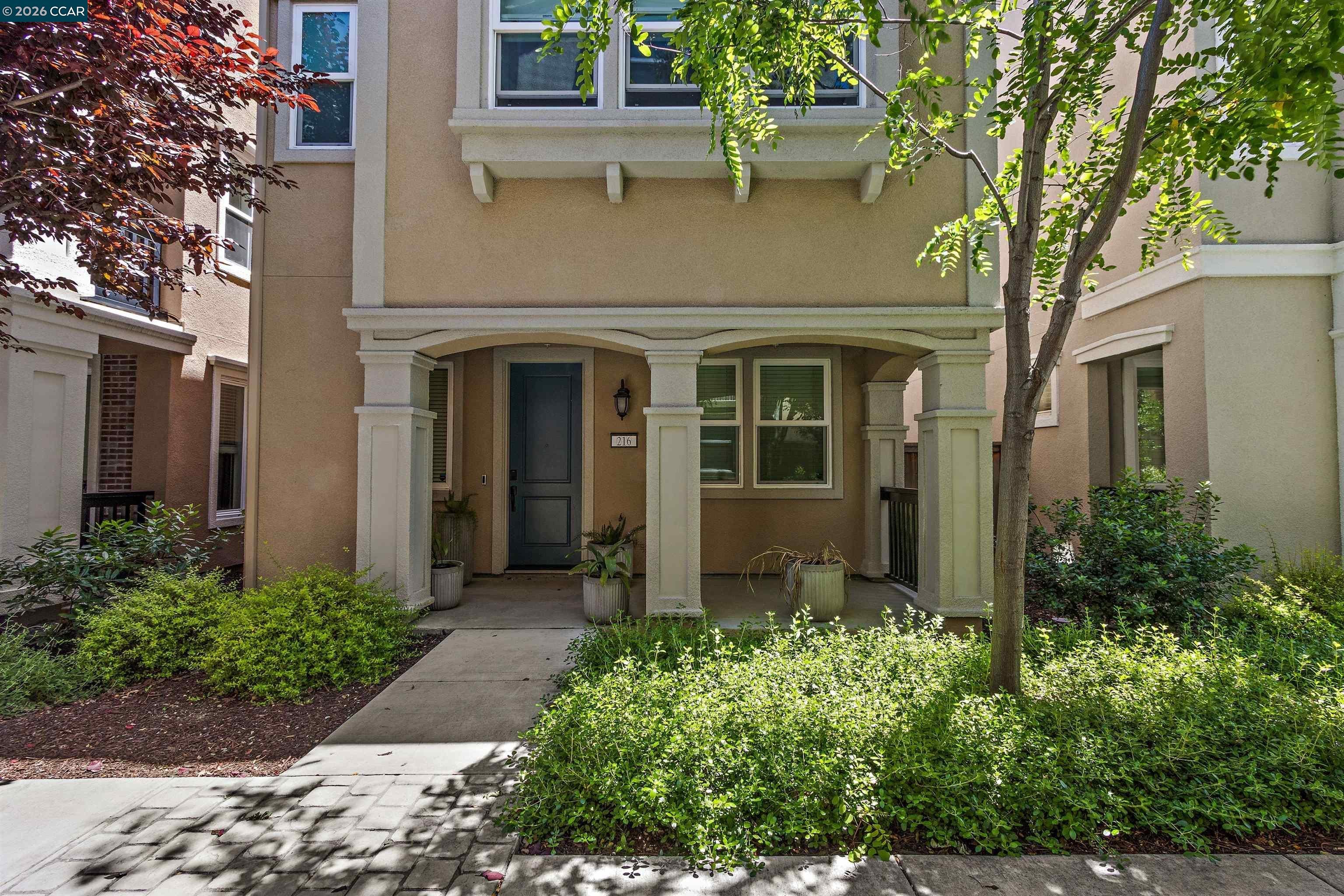 216 Ashton Way — photo