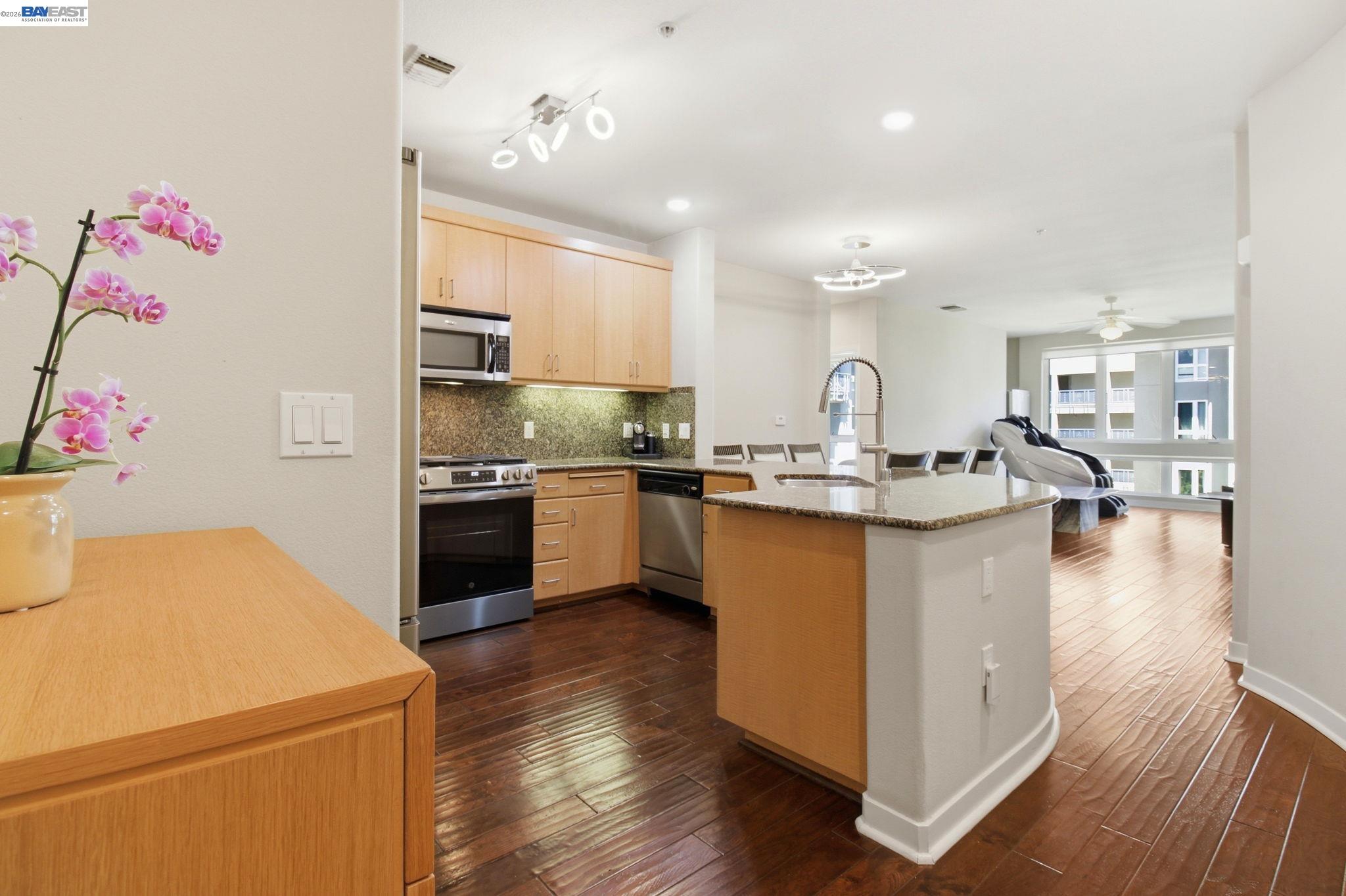 5501 De Marcus Blvd. #508 — photo
