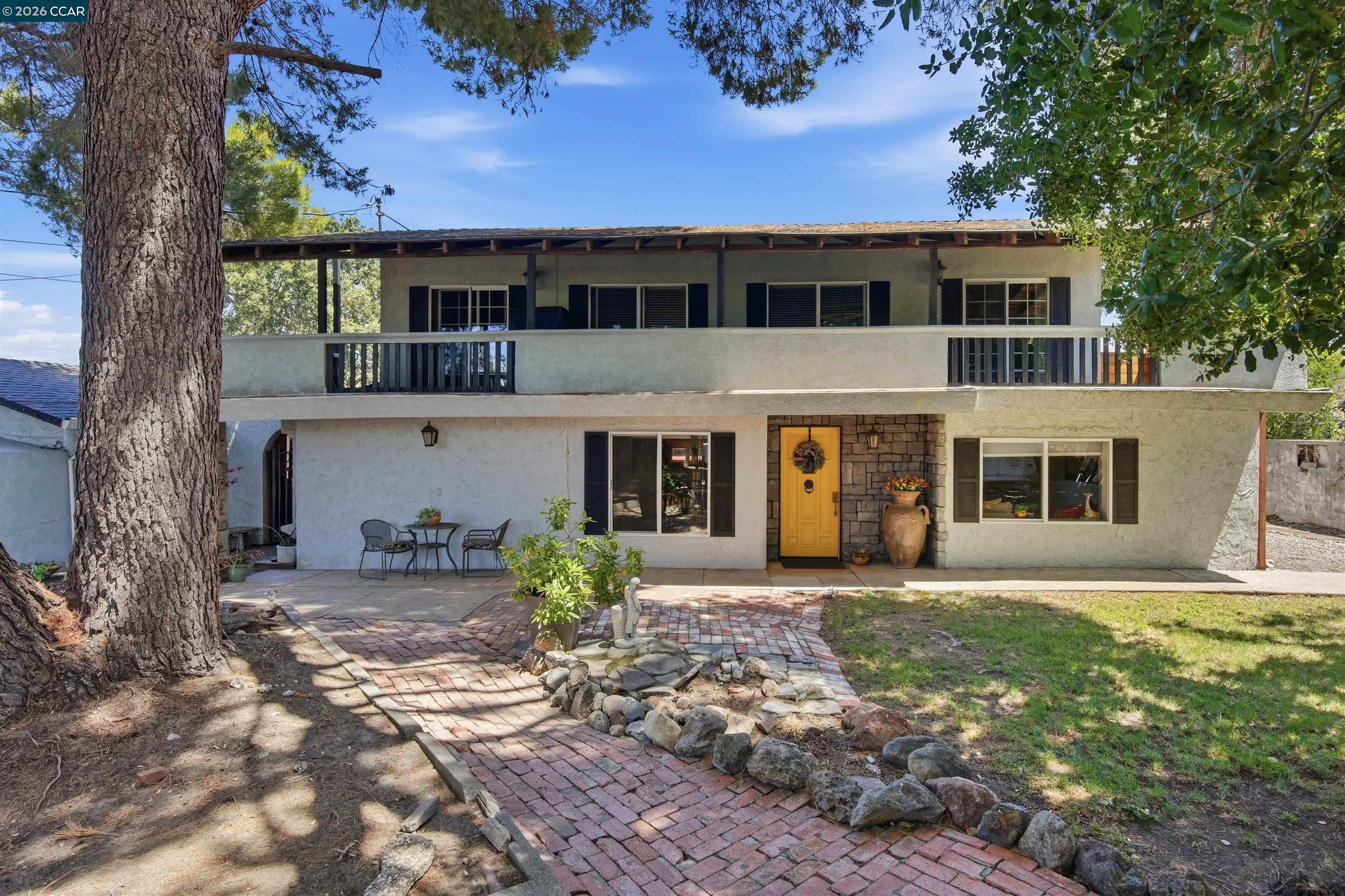 5249 Olive Dr. — photo