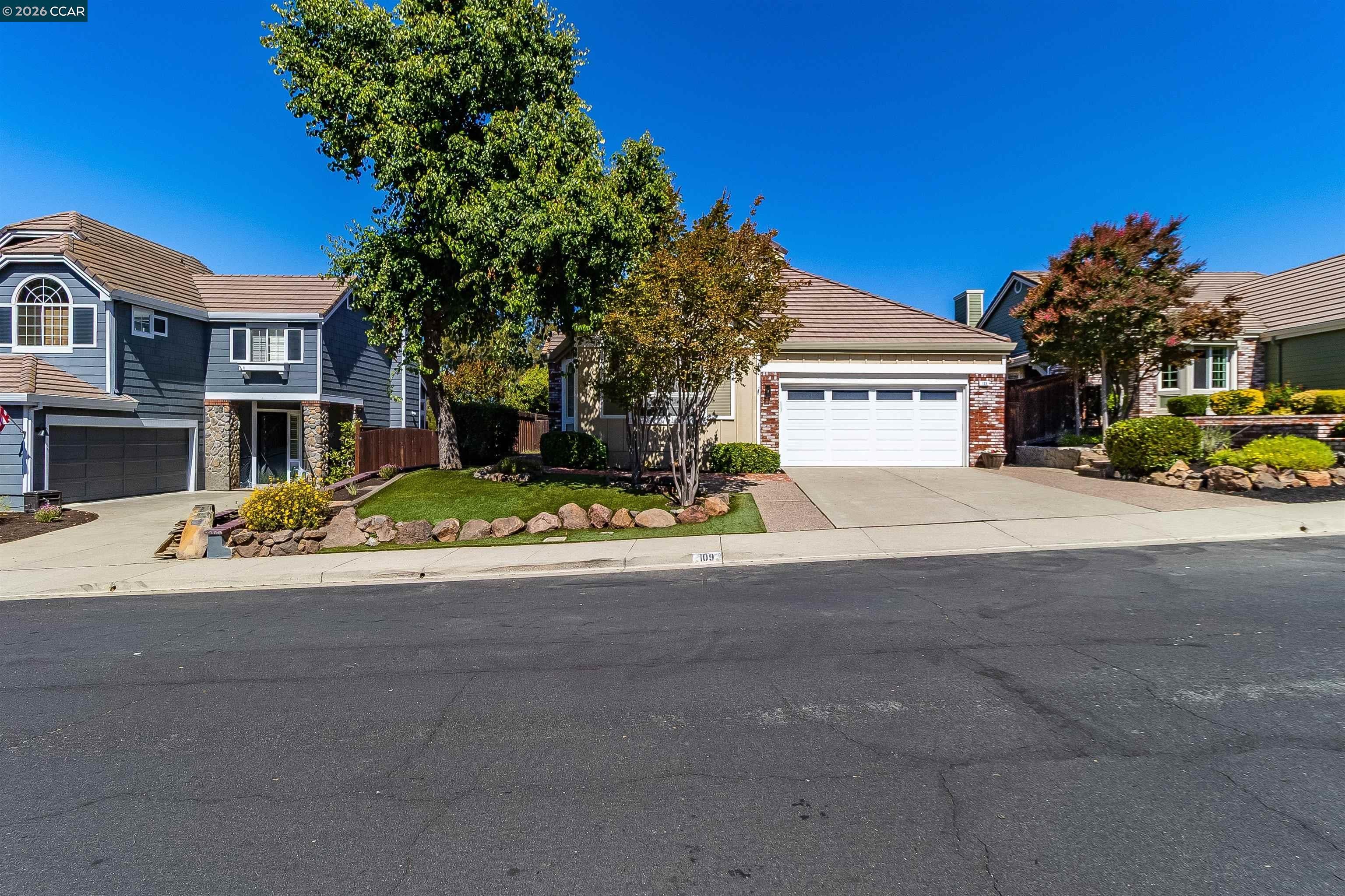 109 Crow Pl — photo