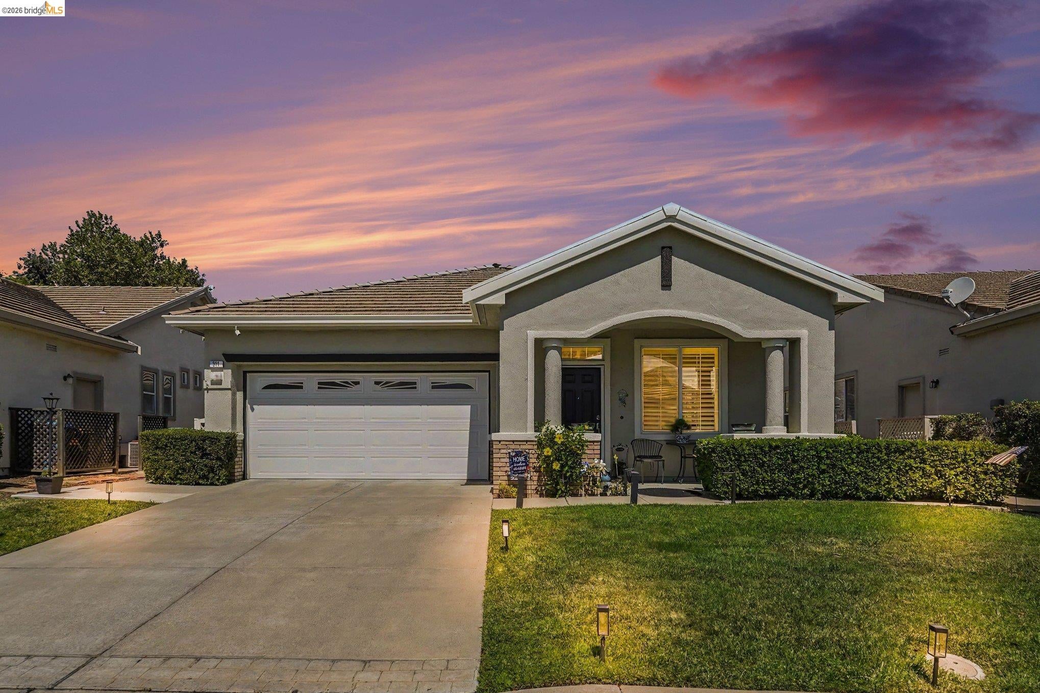 311 Upton Pyne Dr — photo