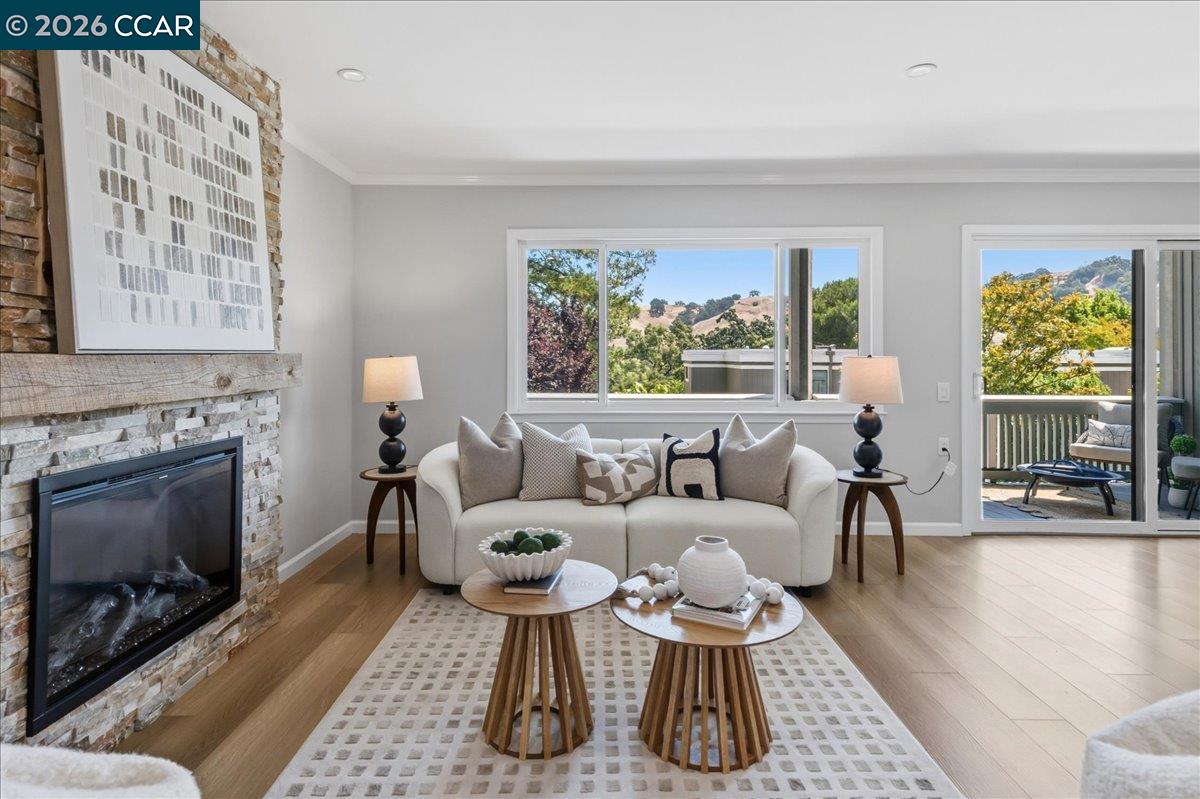 1150 Canyonwood Ct — photo