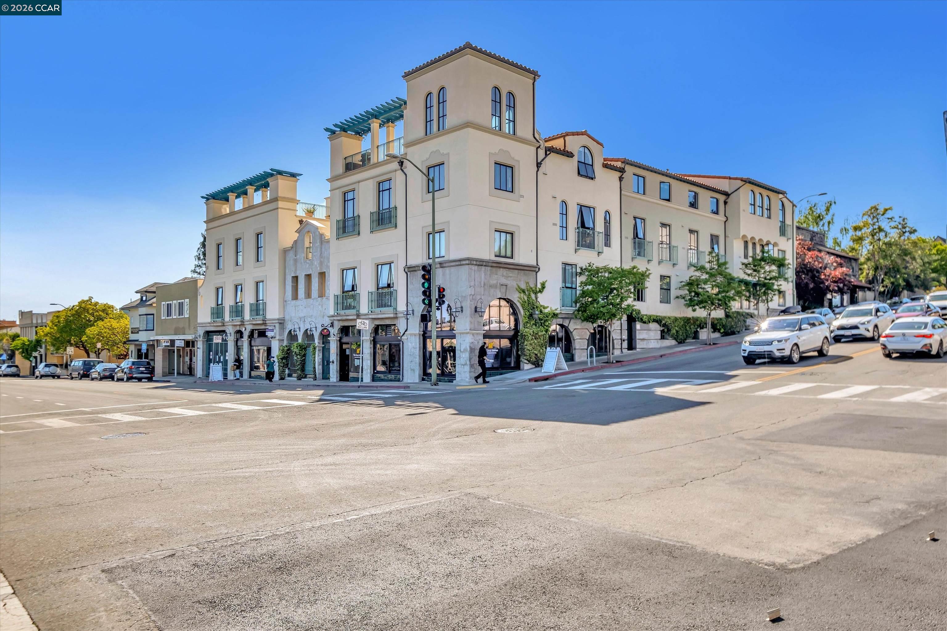 4395 Piedmont Ave — photo