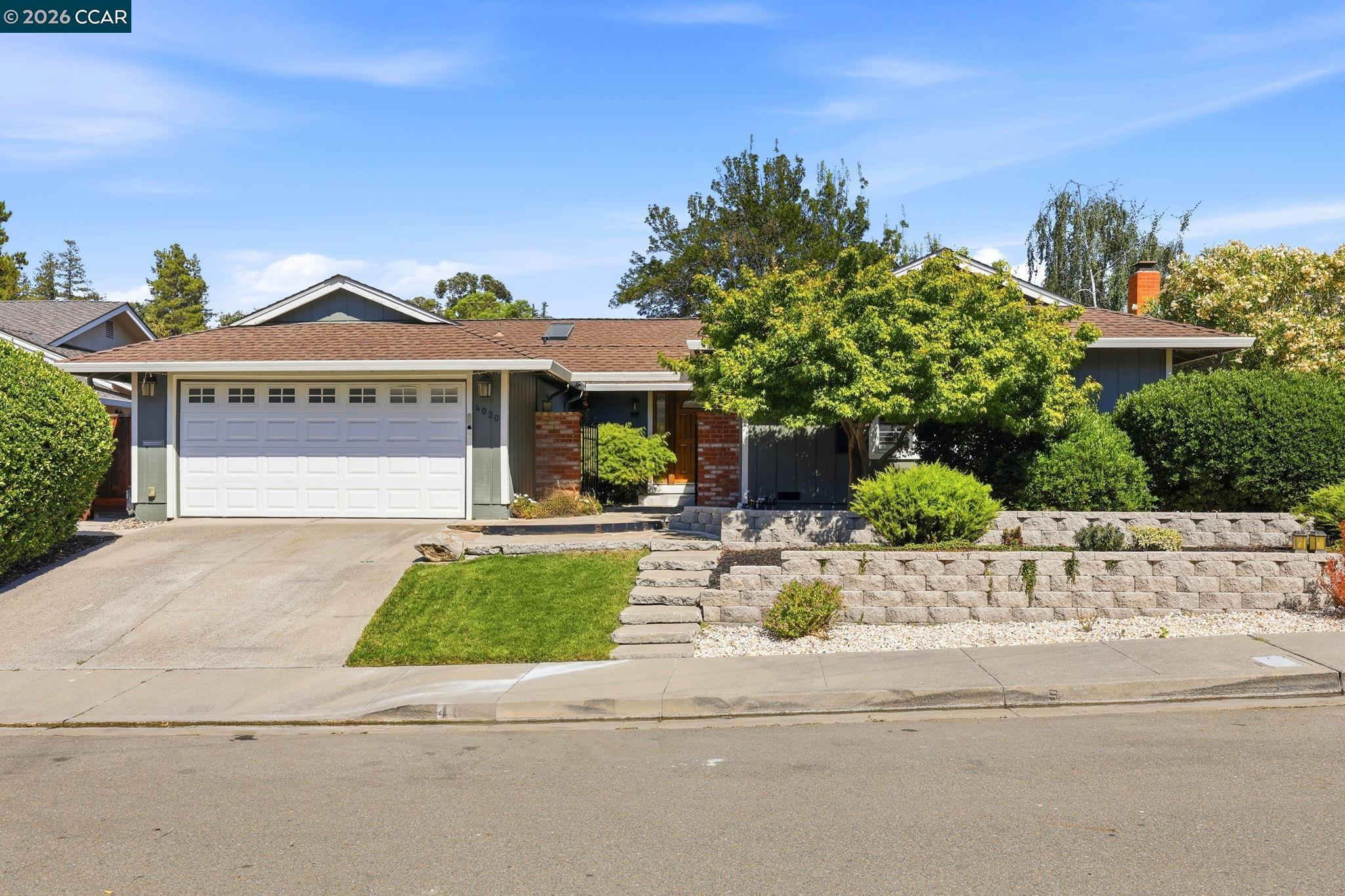 4020 Moselle — photo