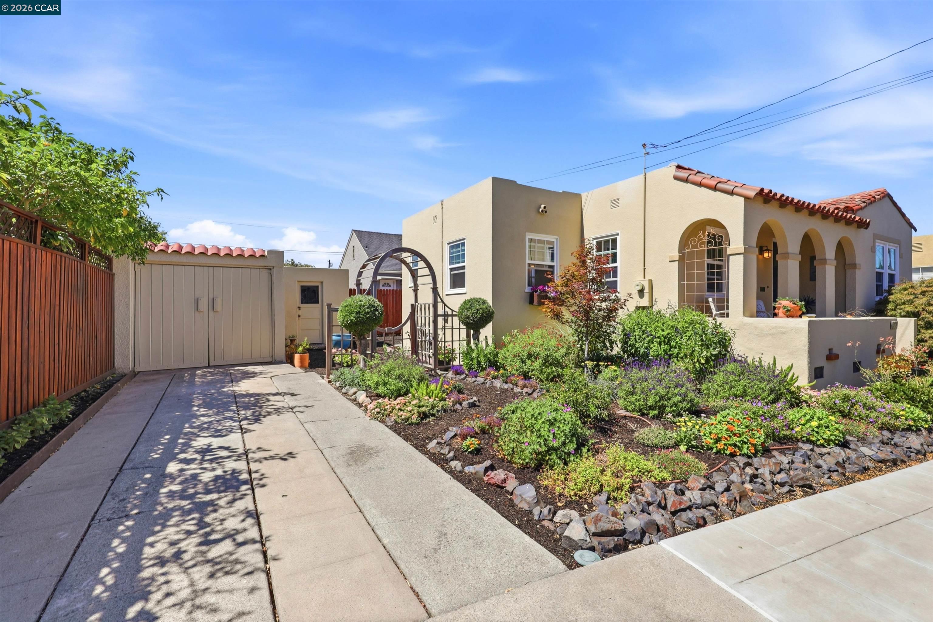 270 E 15th, Pittsburg, CA 94565 — photo 2