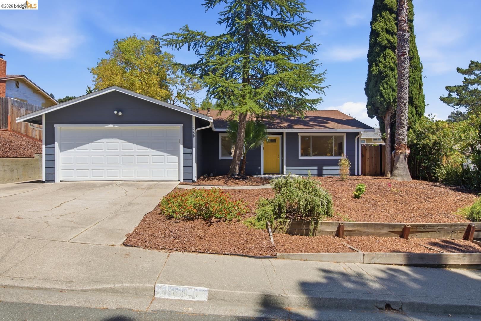 2609 Mendocino Dr — photo