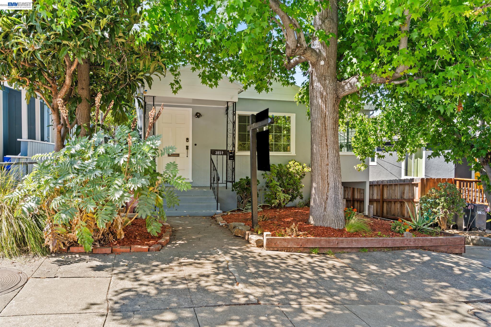 3851 Madrone Ave — photo