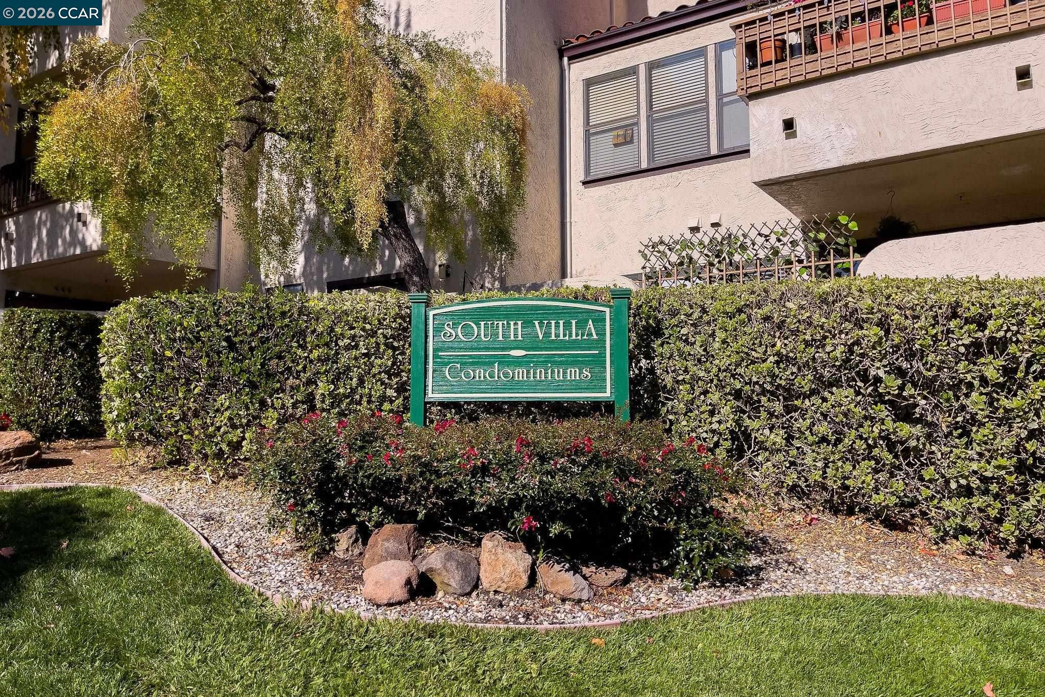 1722 S Villa Way — photo