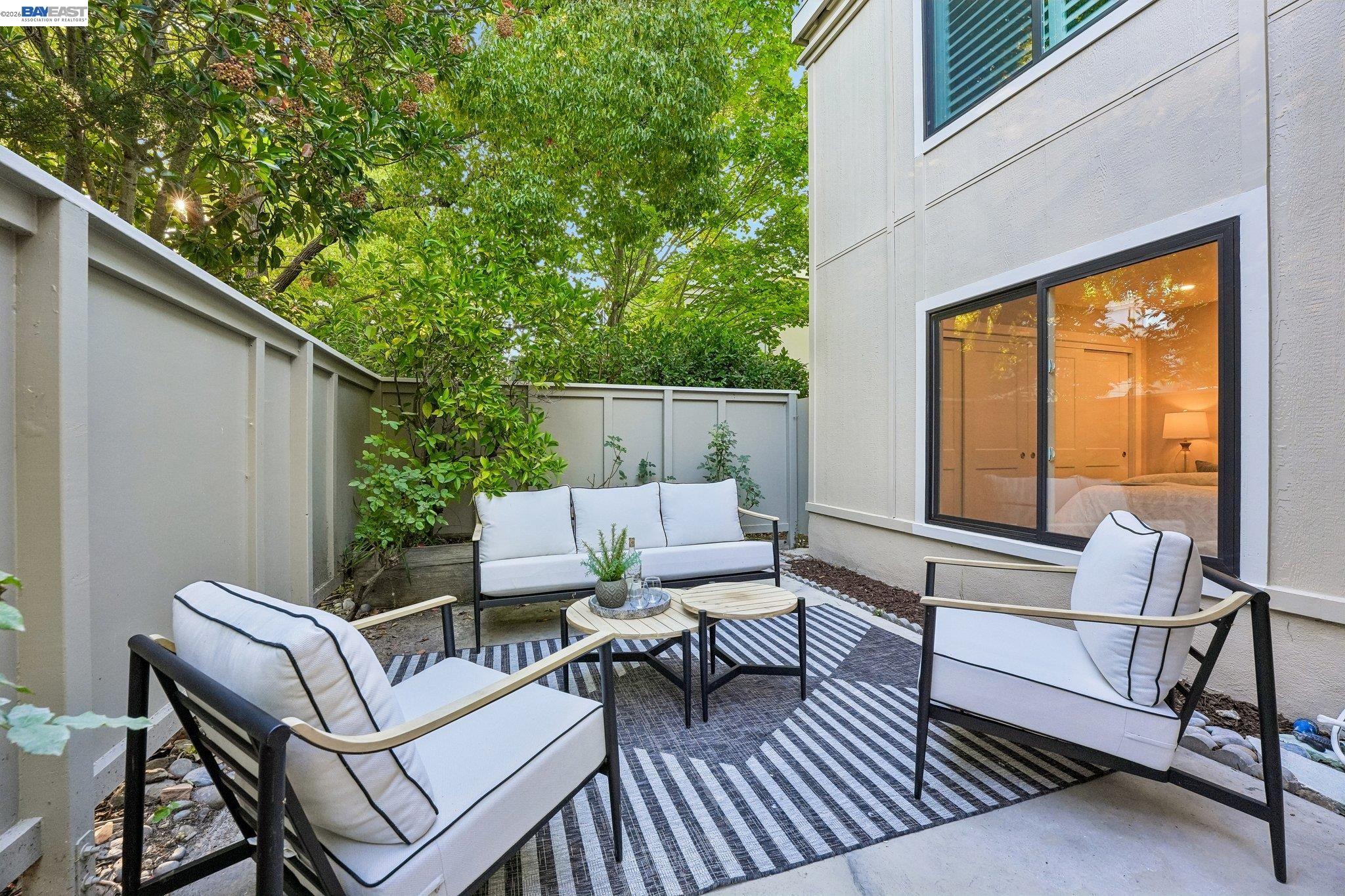 2749 Pine Knoll Drive — photo