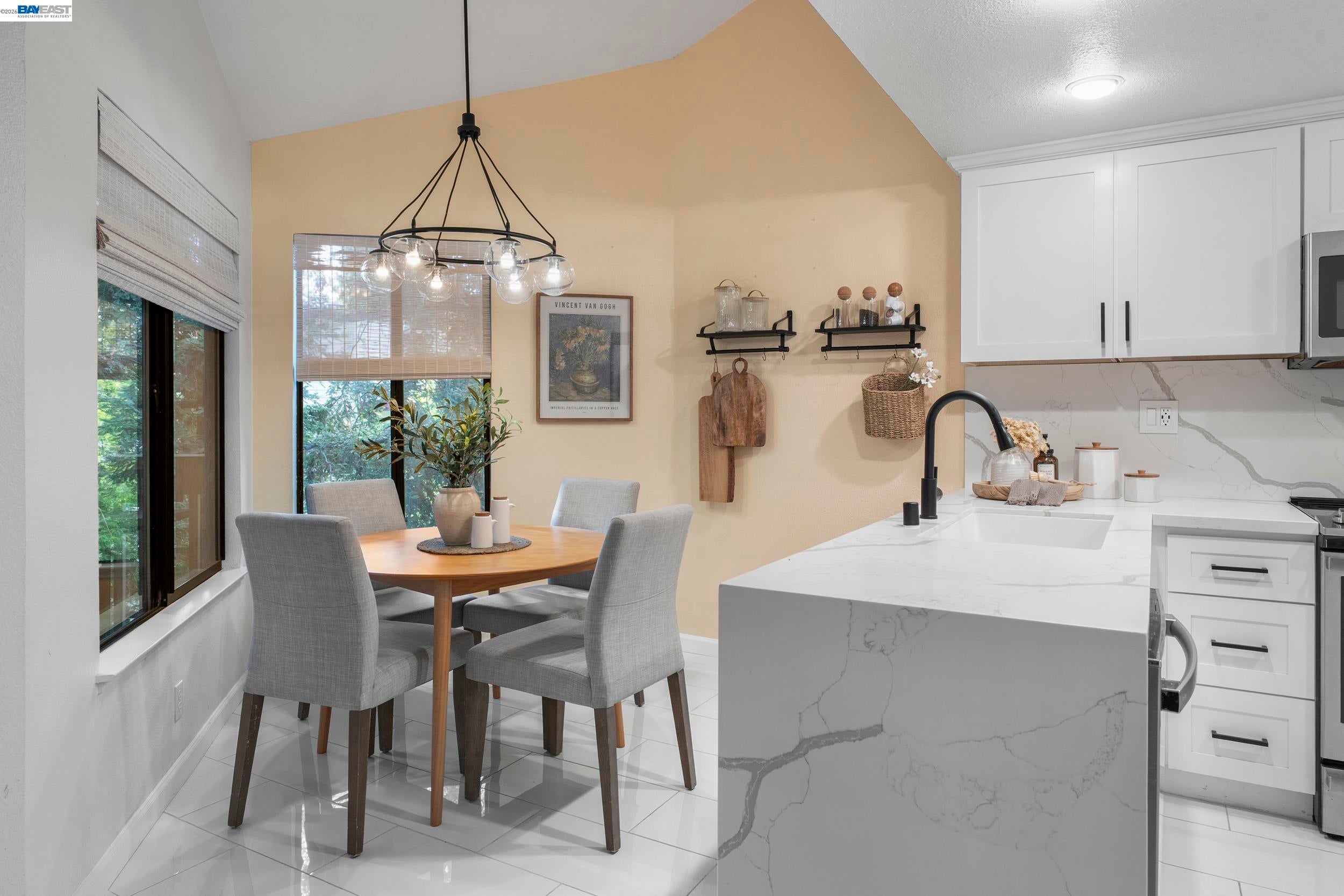 3318 Smoketree Commons Dr — photo