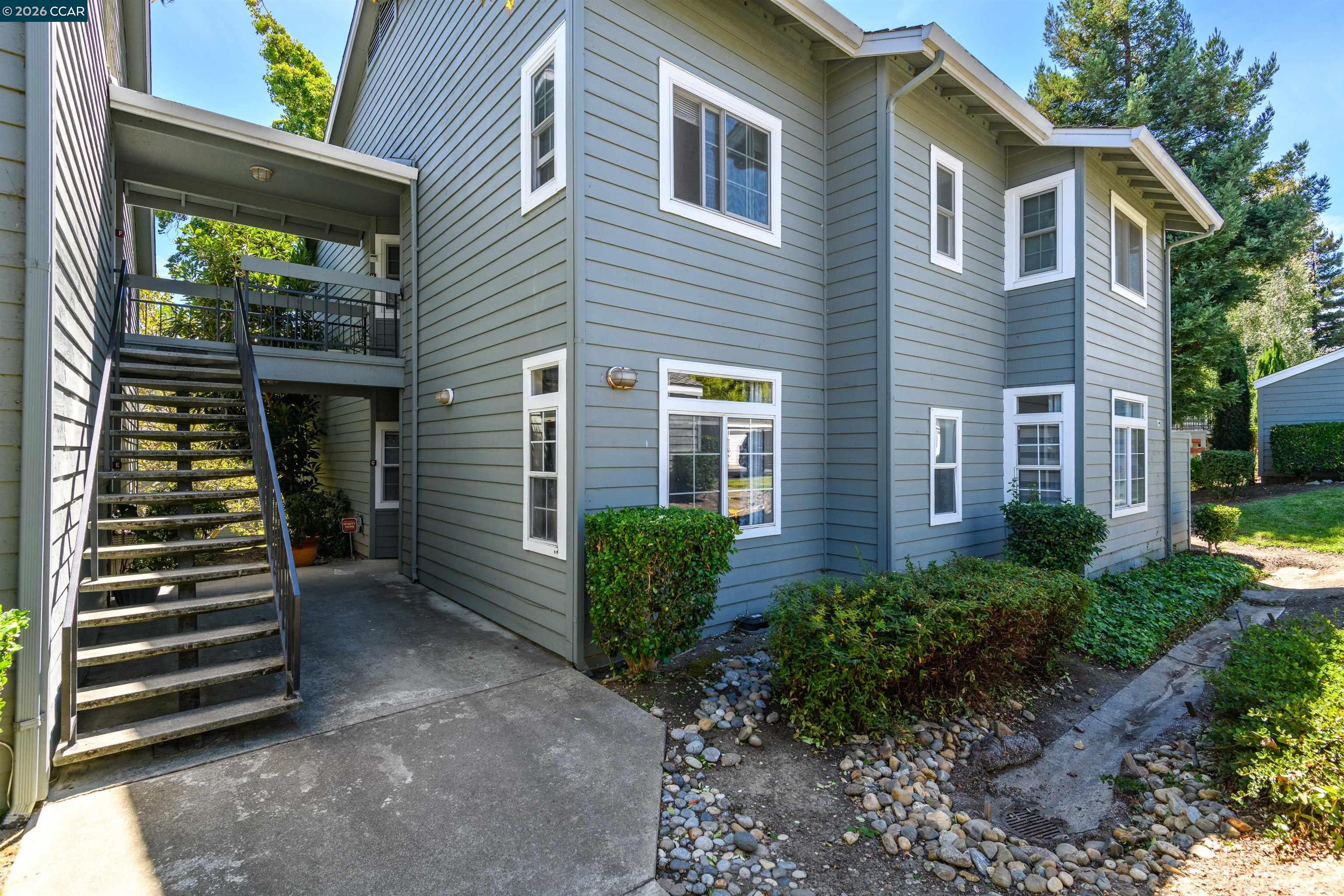8020 Mountain View Dr — photo