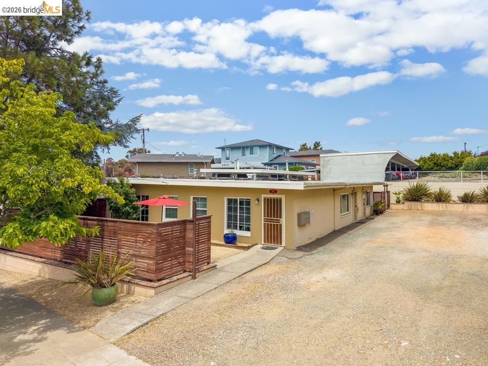 5105 Macdonald Ave — photo