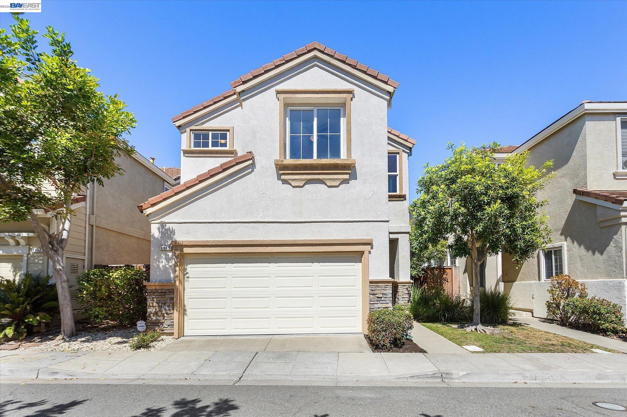 1169 Hillery Way — photo