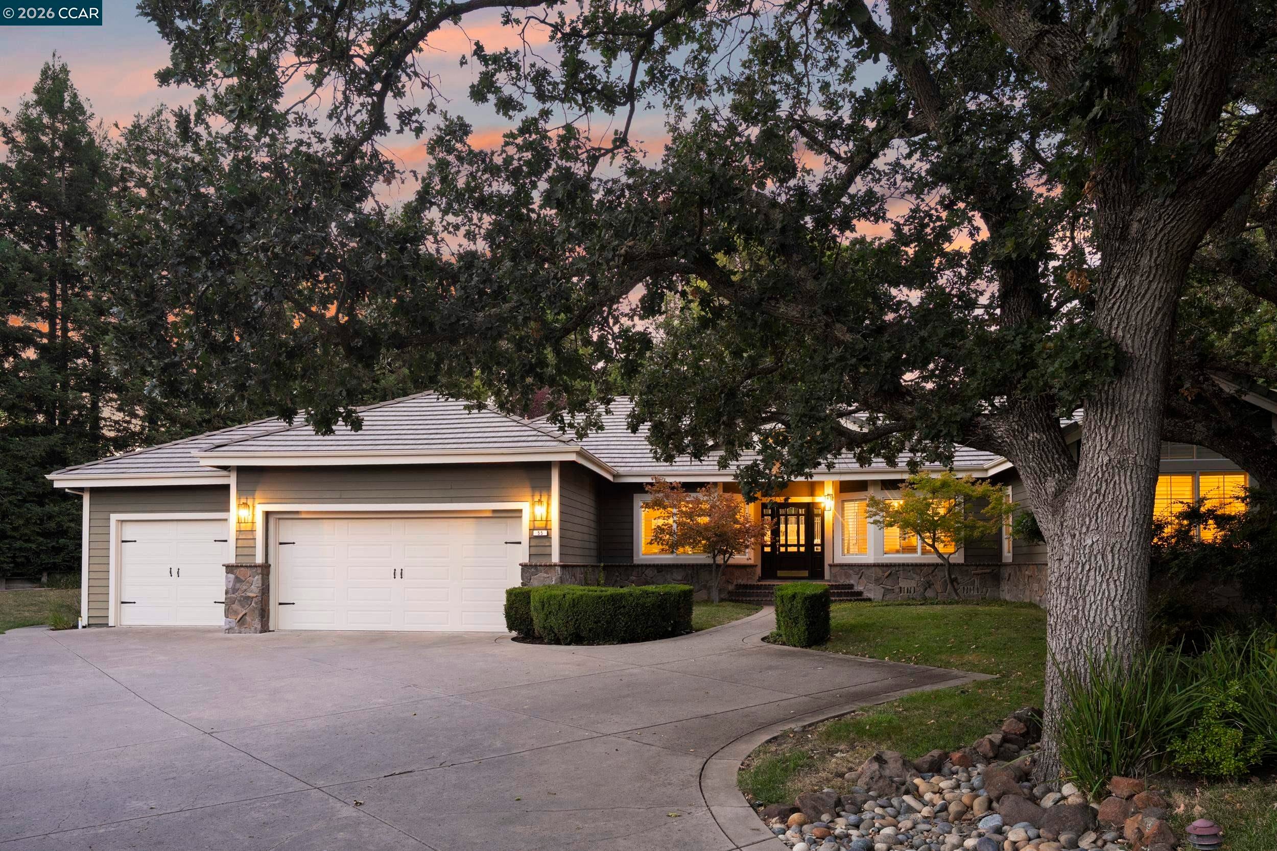 55 Mcconnell Ln — photo