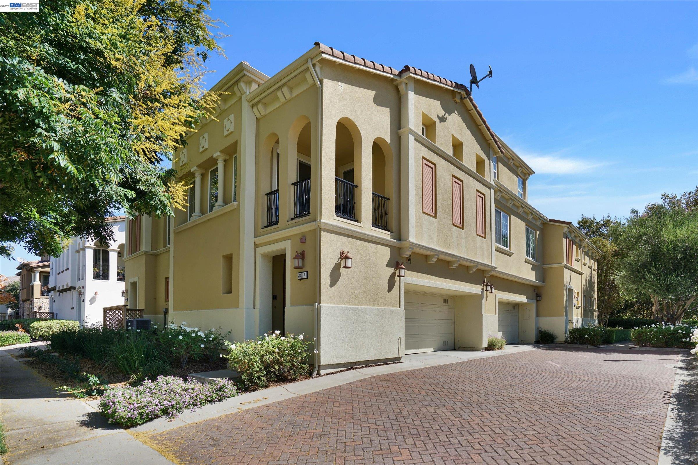 2811 Quarryhill Ave — photo