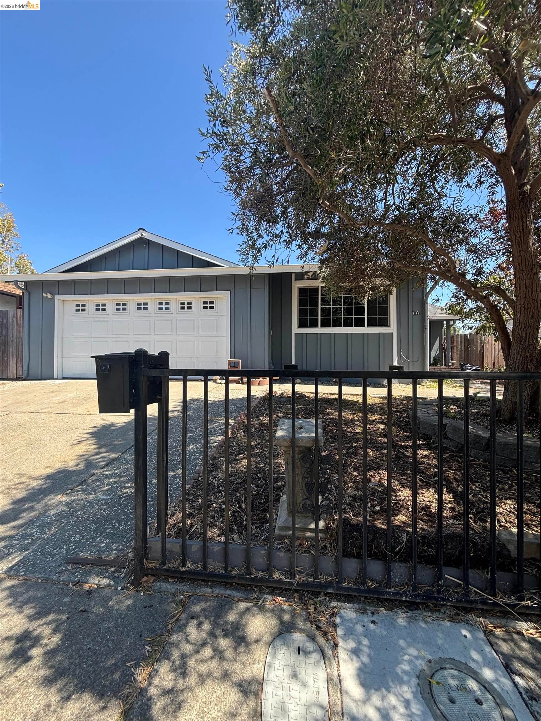 1178 Roleen Drive — photo