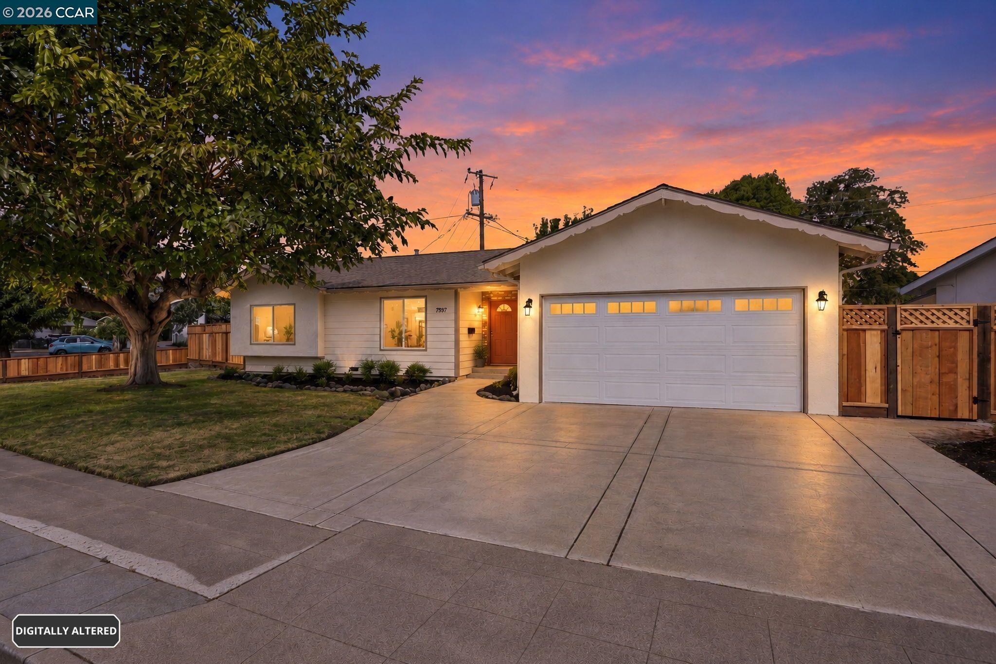 7597 Canterbury Ln — photo