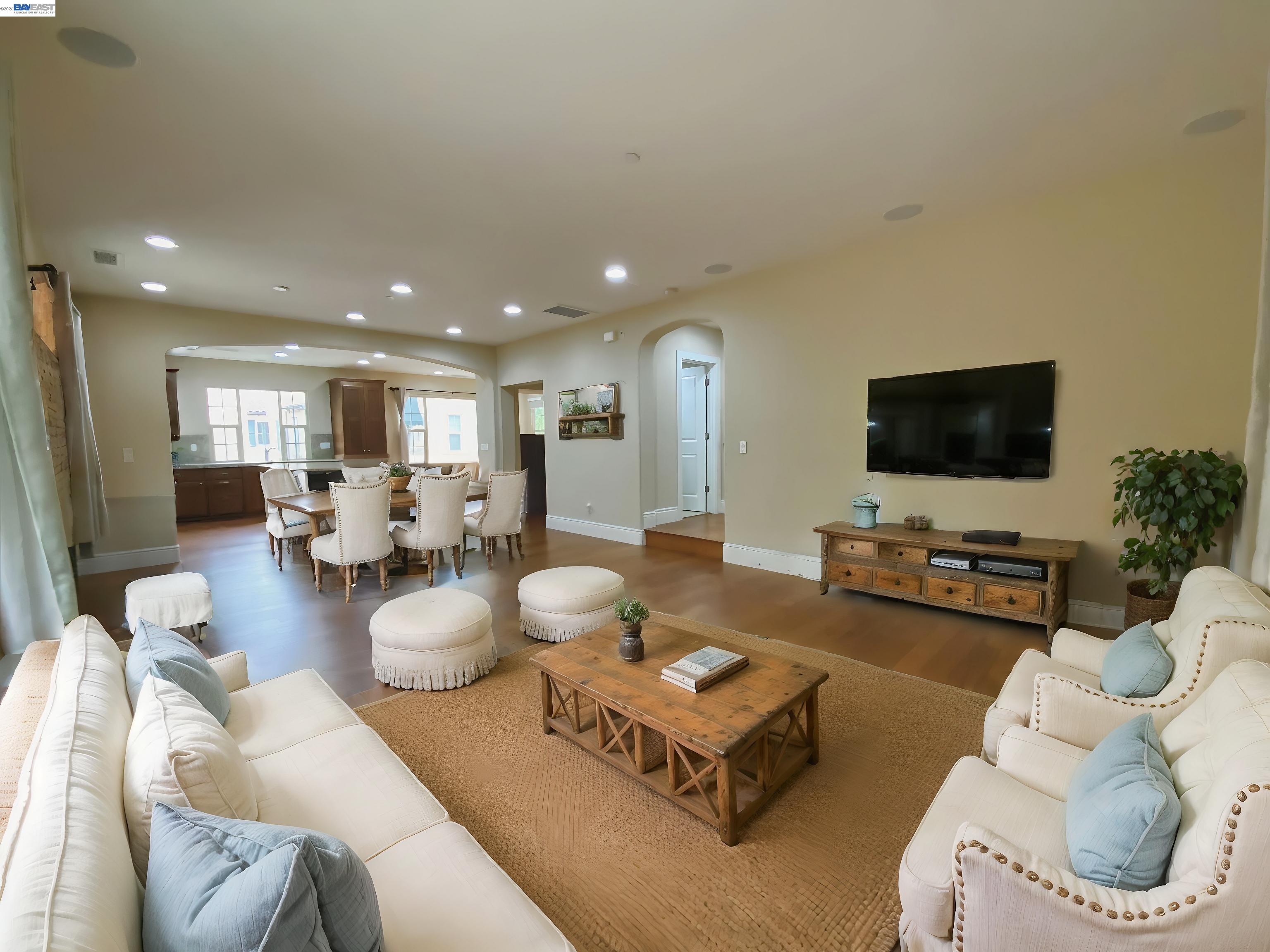 69 Pimentel Cir — photo