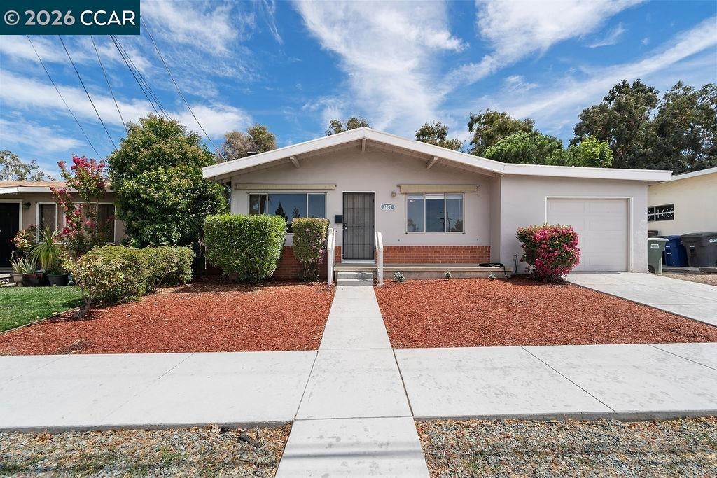 3267 William Way — photo
