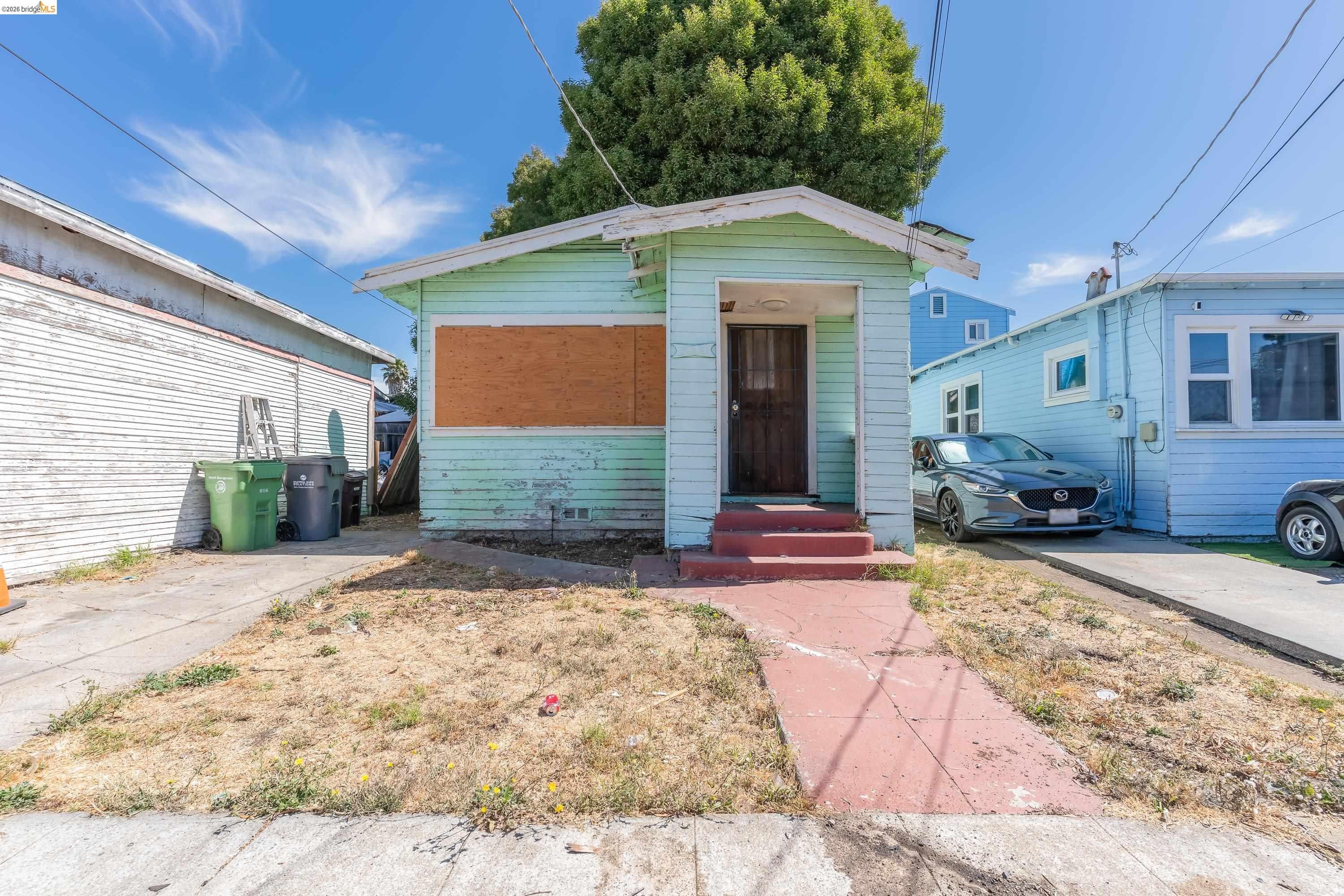 7014 Holly St — photo