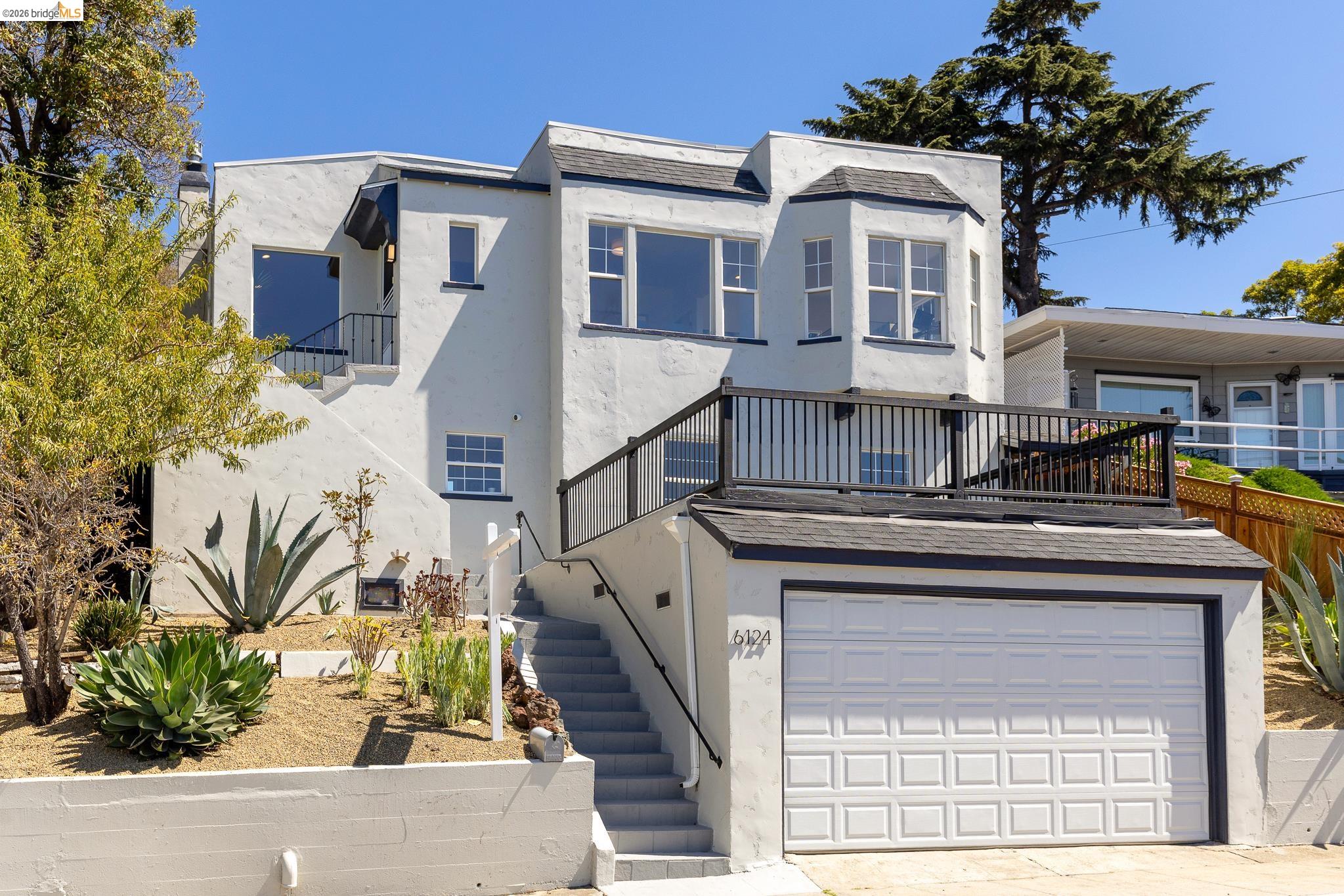 6124 Laird Ave — photo
