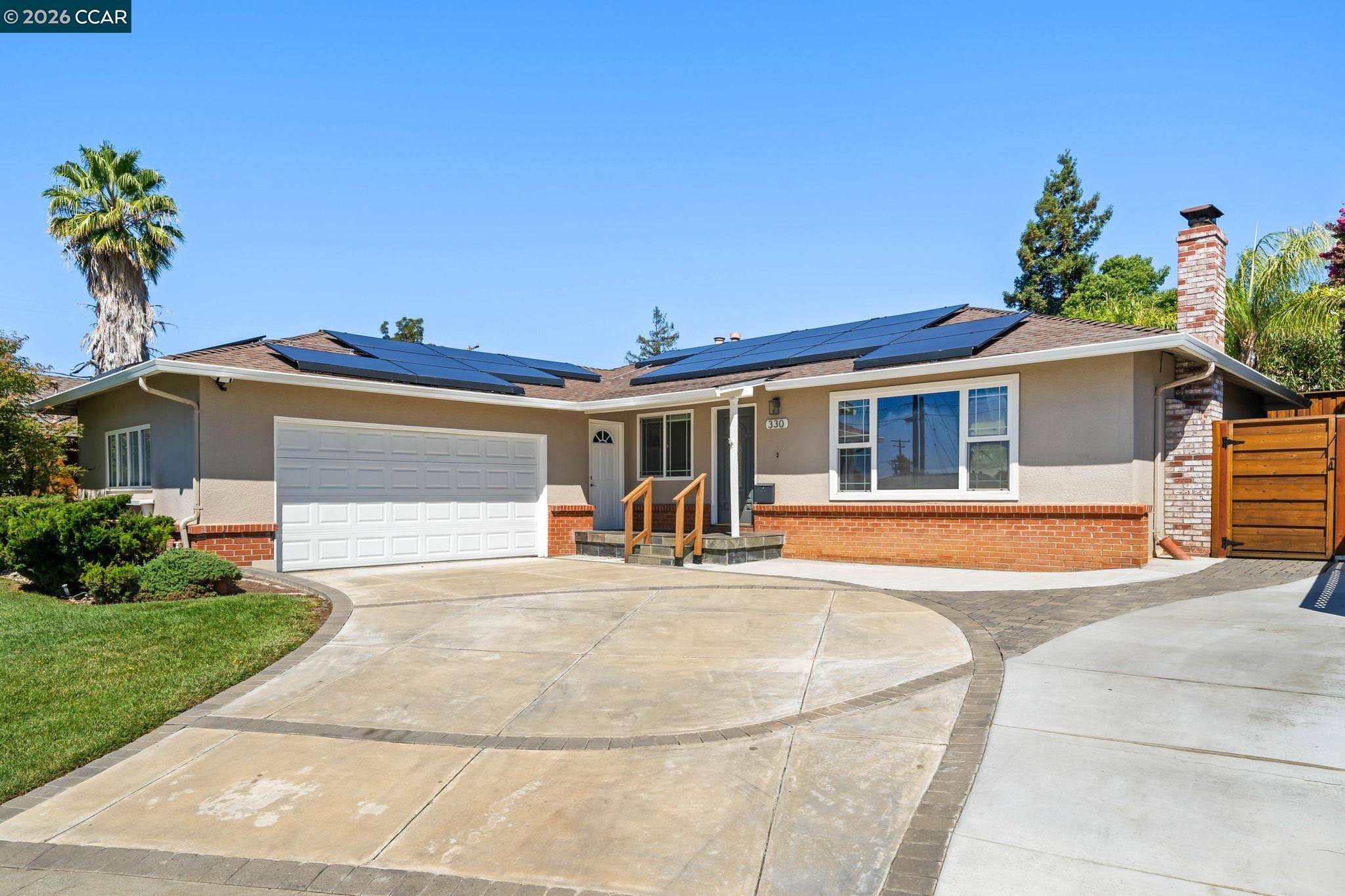 330 Michell Ct — photo