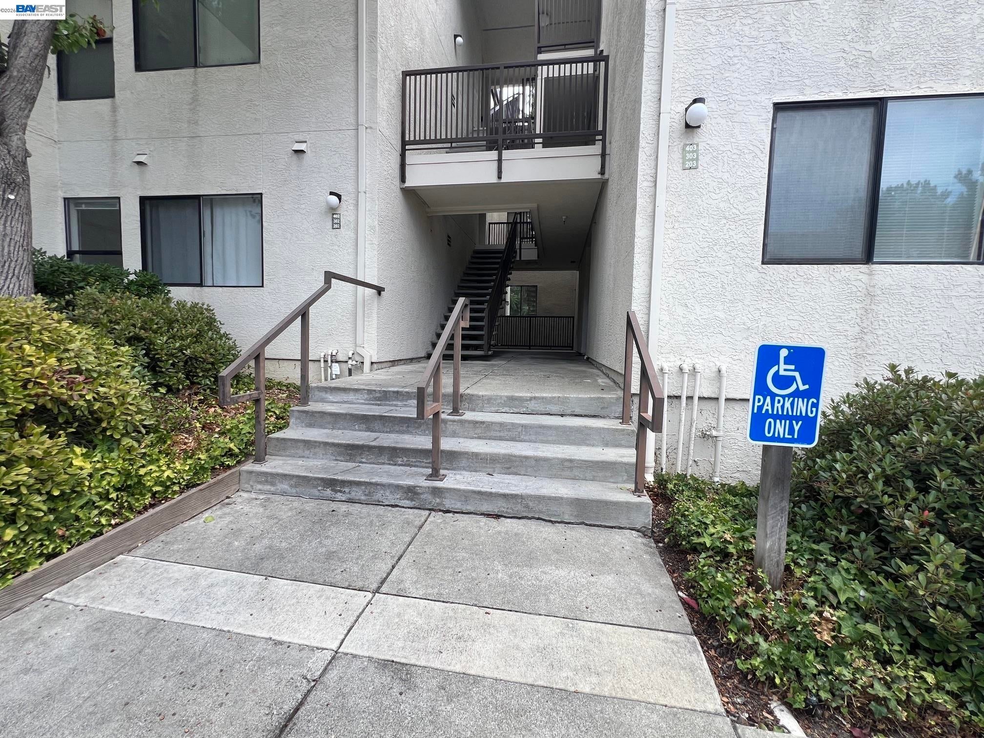 21239 Gary Dr — photo