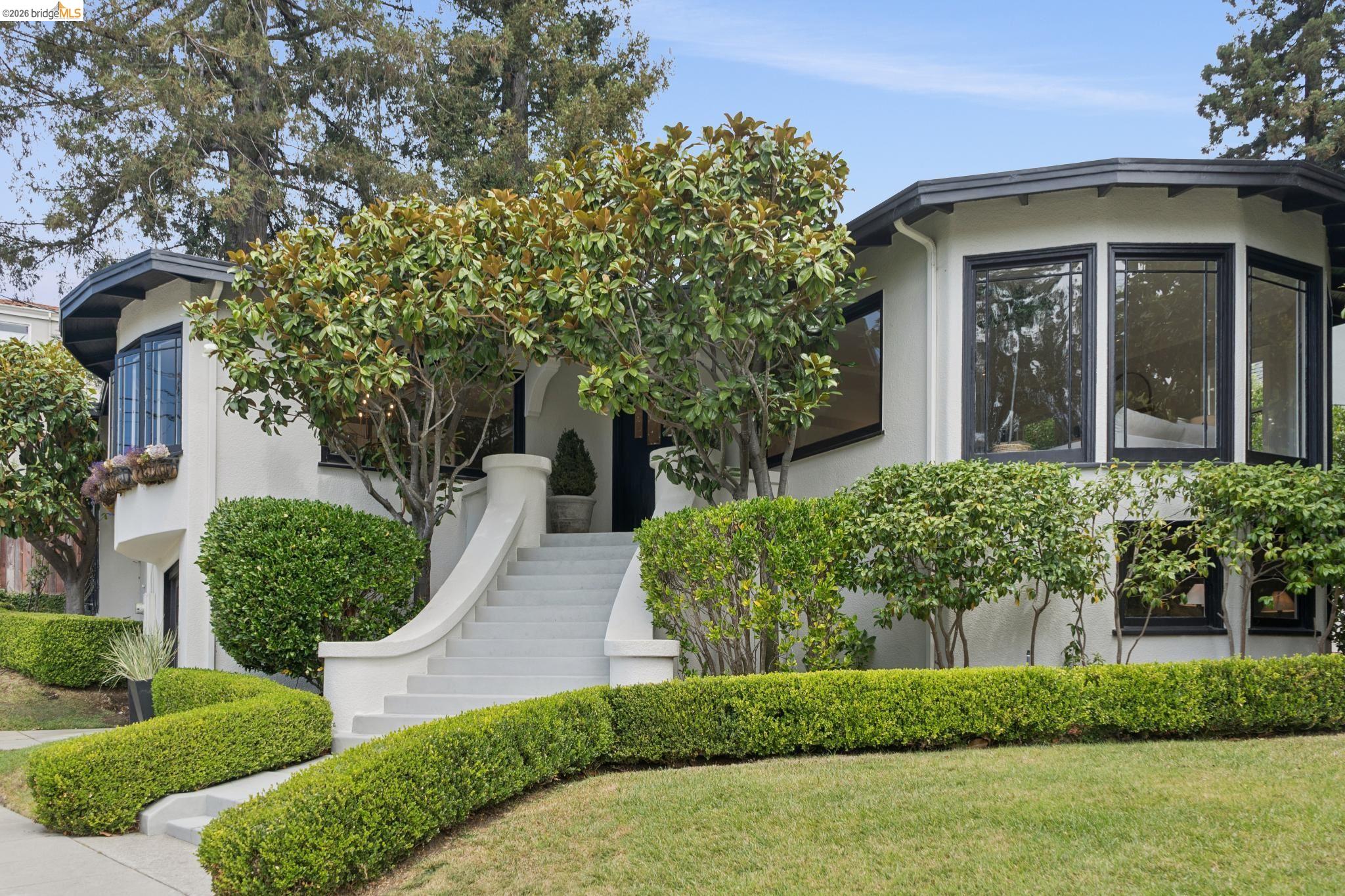 1115 Harvard Rd — photo