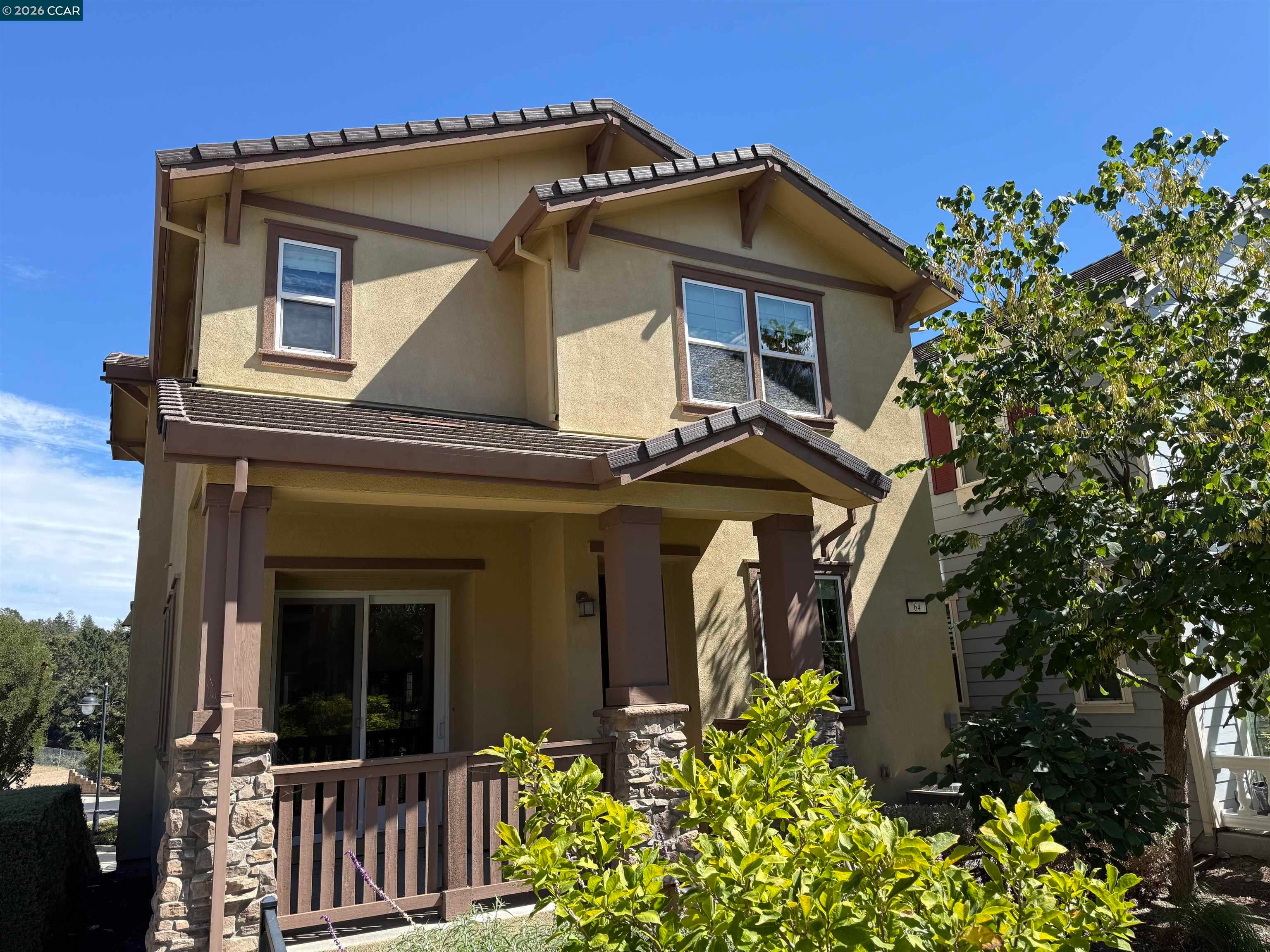 64 Persimmon Walk — photo