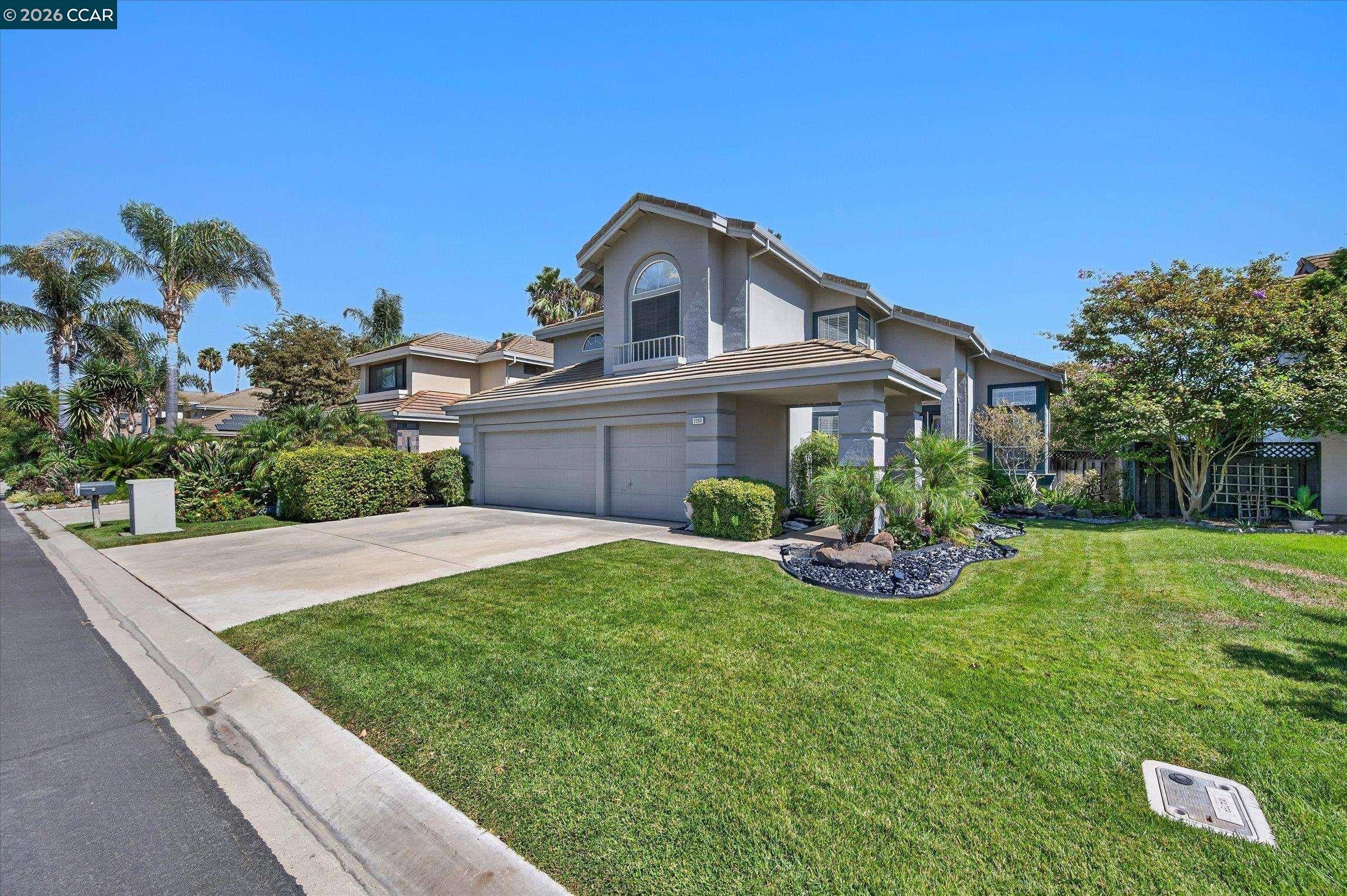 2353 Wayfarer Dr — photo