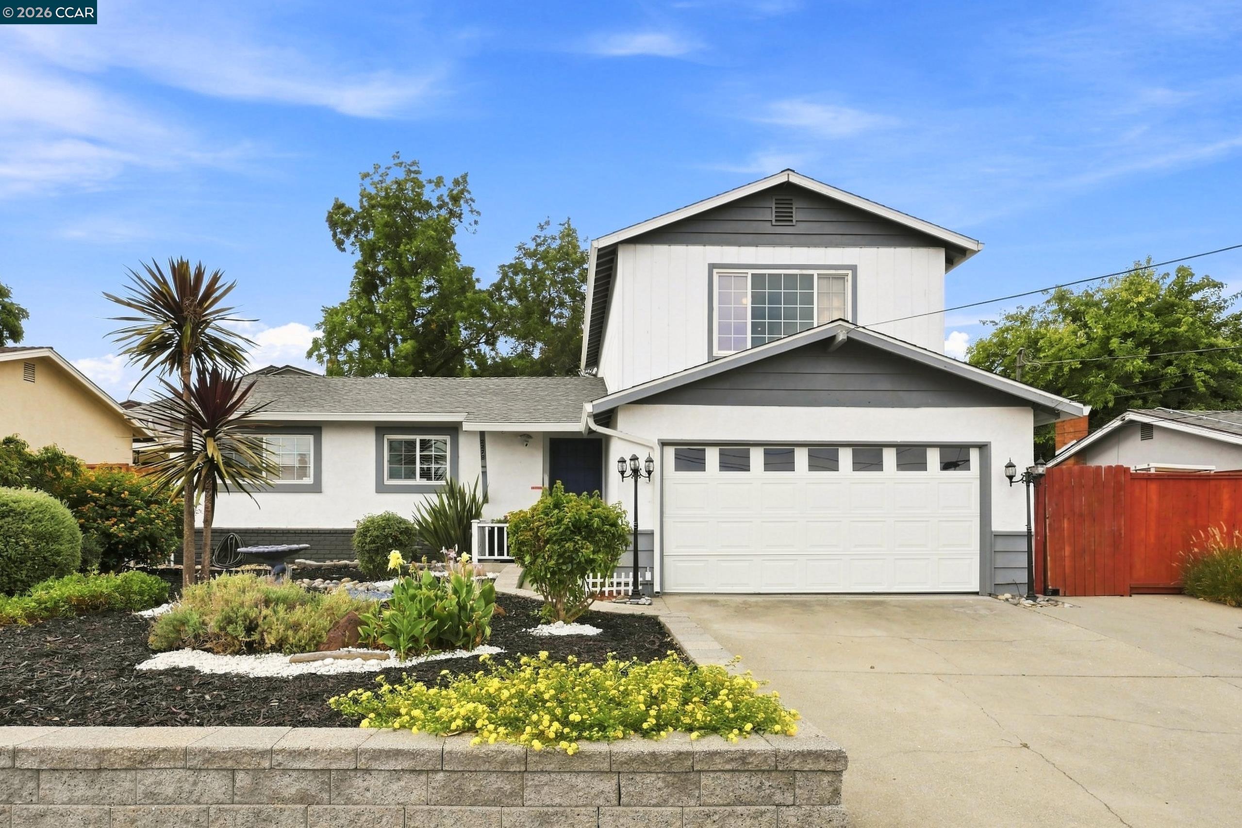 2279 Saint George Dr — photo