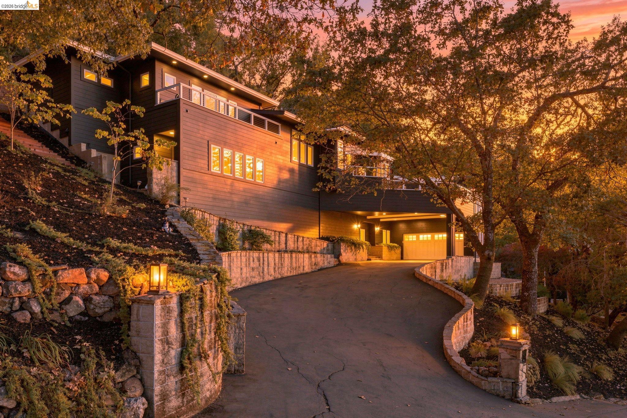 857A Mountain View Drive — photo
