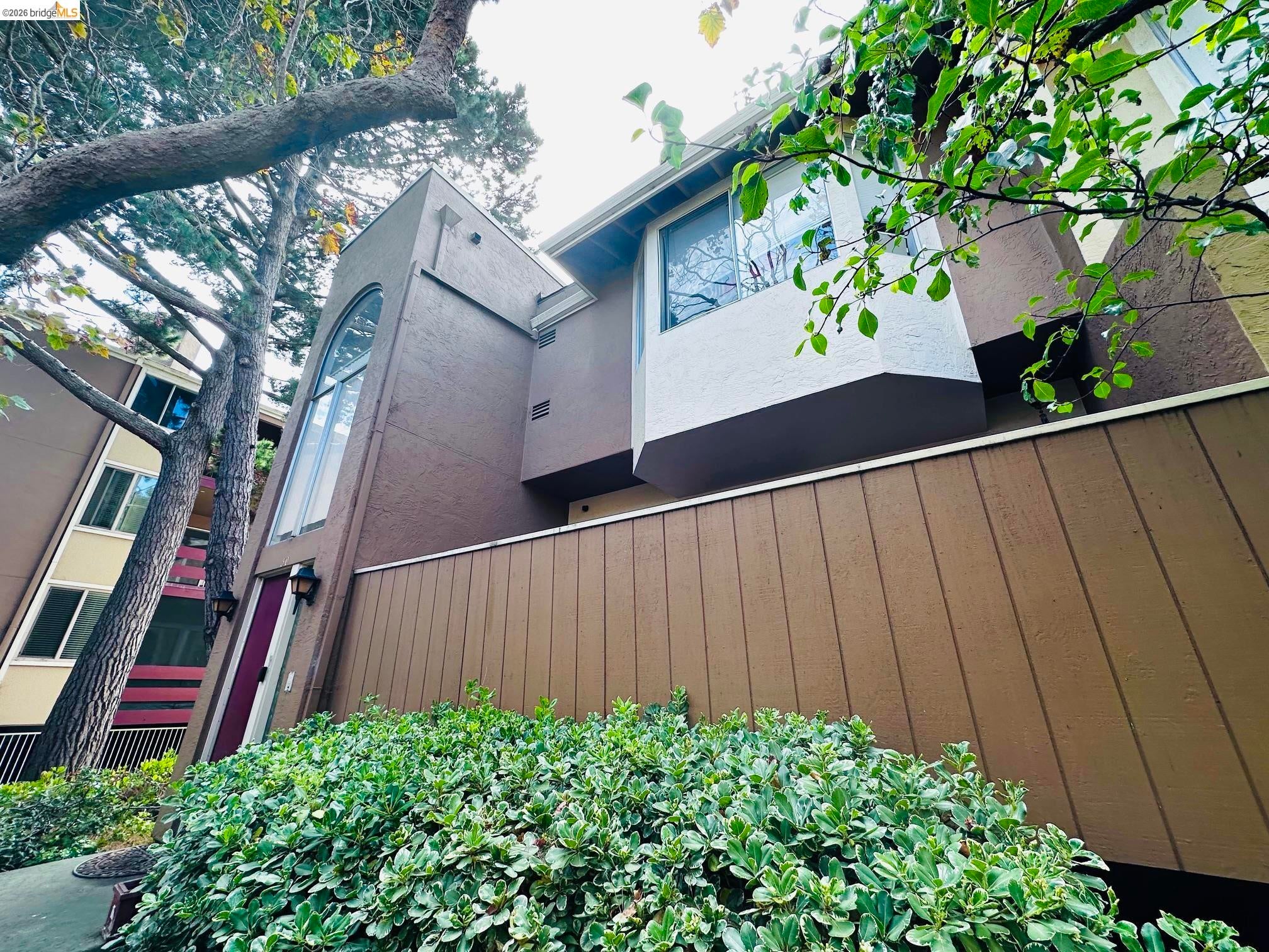 2121 Vale Rd — photo
