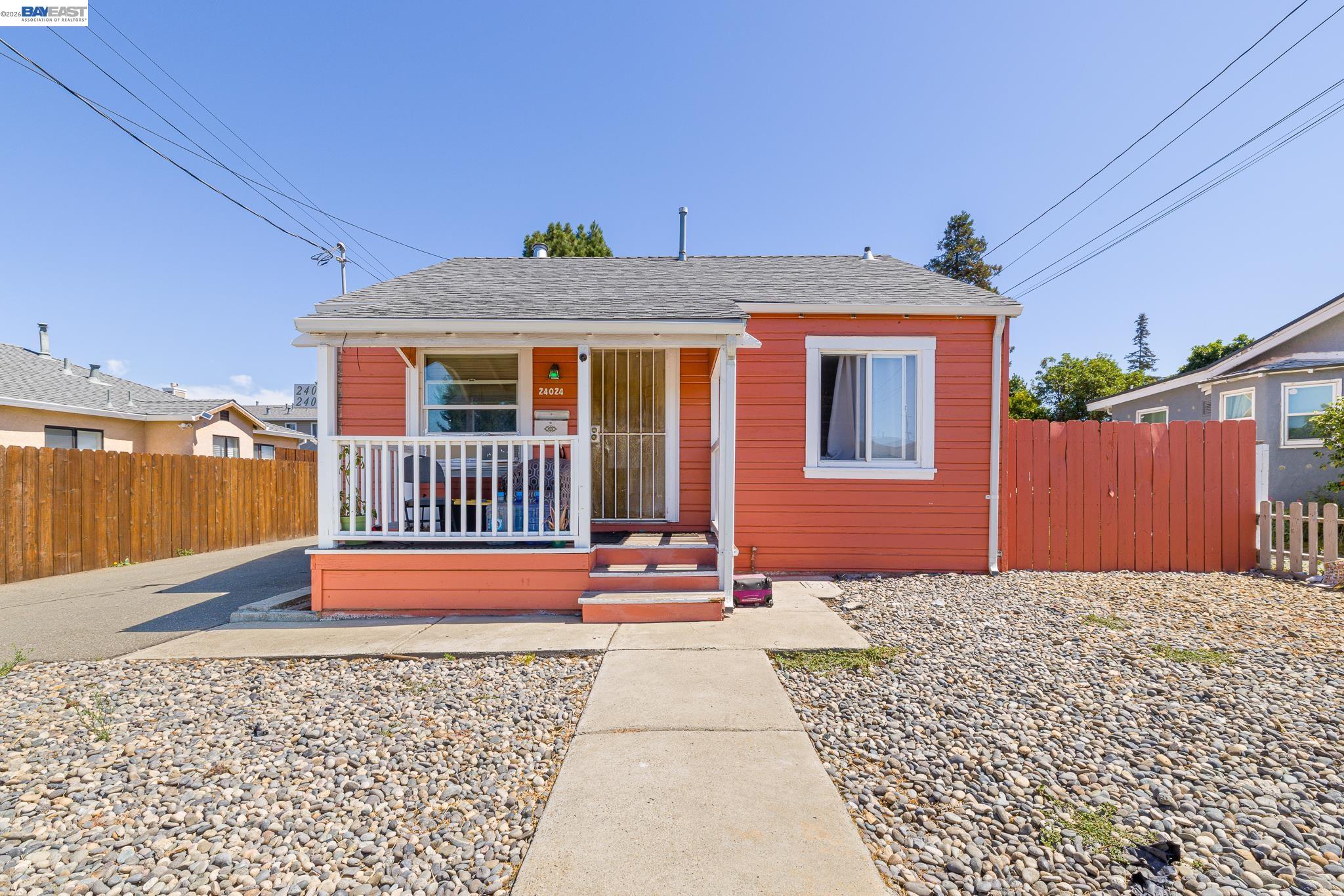 24024 Park St. — photo