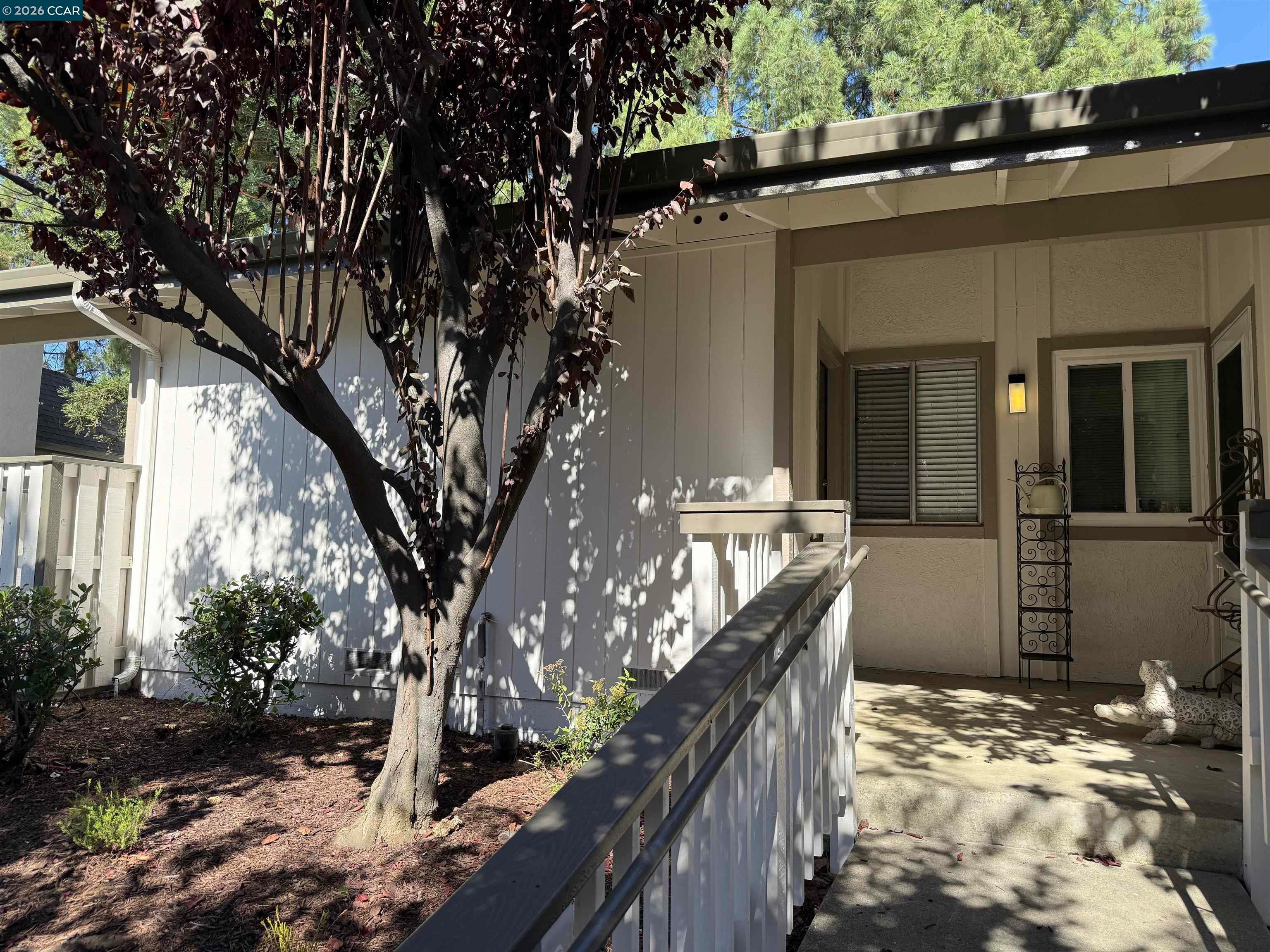 5425 Concord Blvd — photo