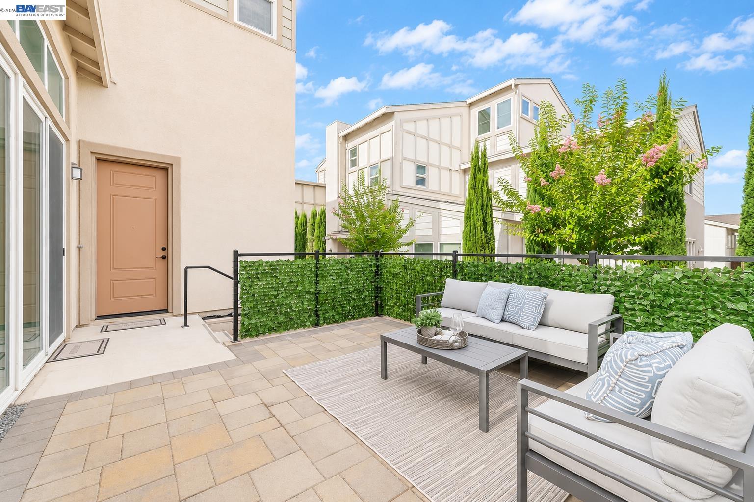 4398 Healdsburg Way — photo