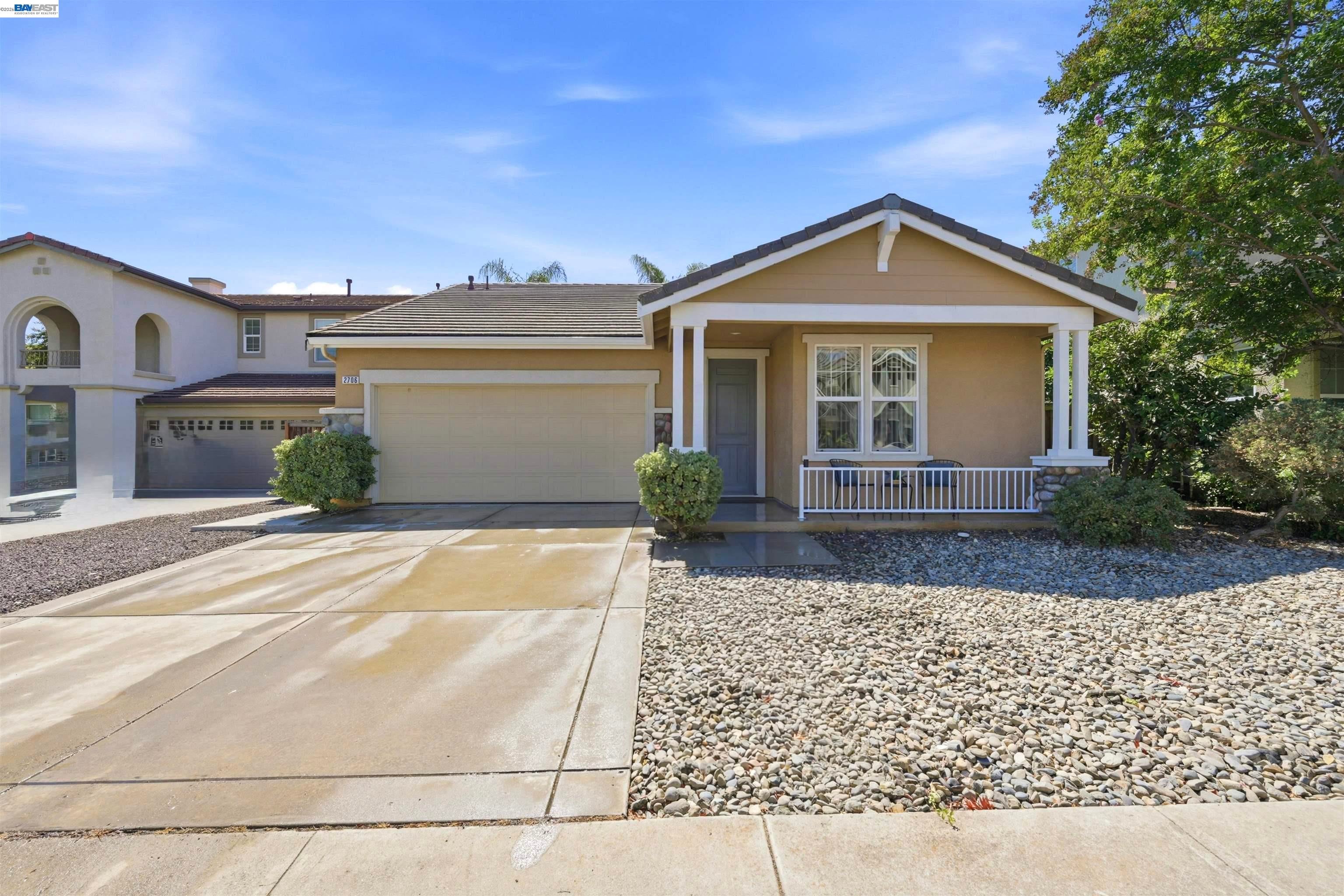 2706 Serene Ct — photo