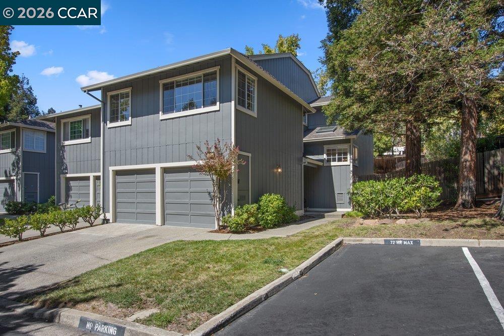 244 Hillcrest Ct — photo