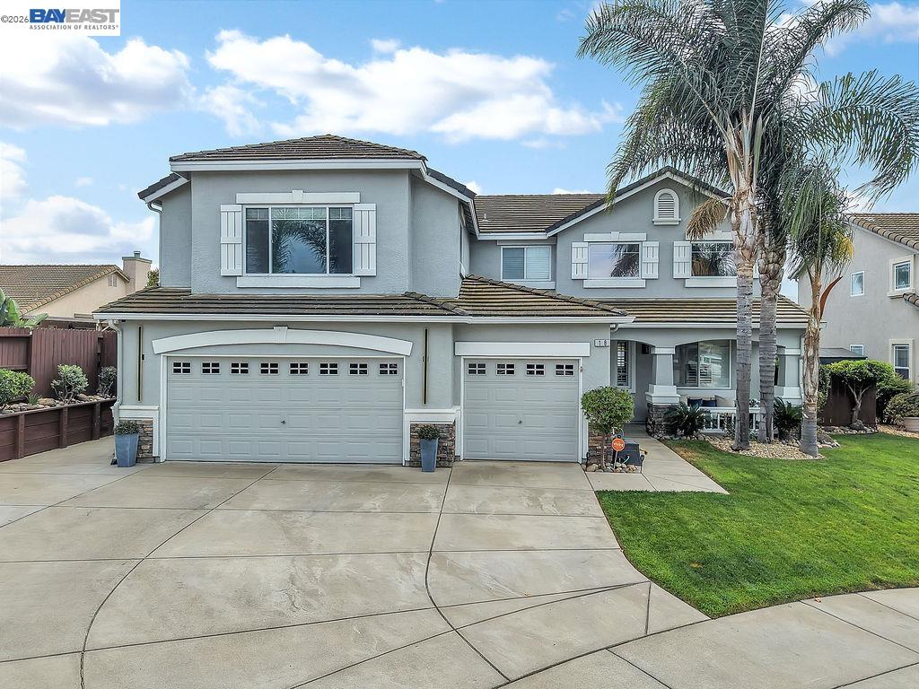18 Pinenut Ct — photo