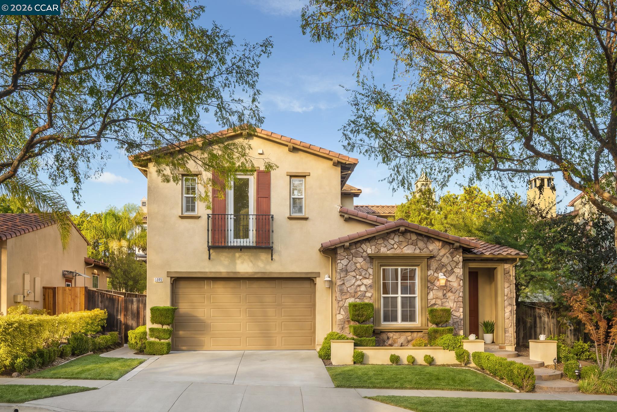 5045 Campion Dr — photo